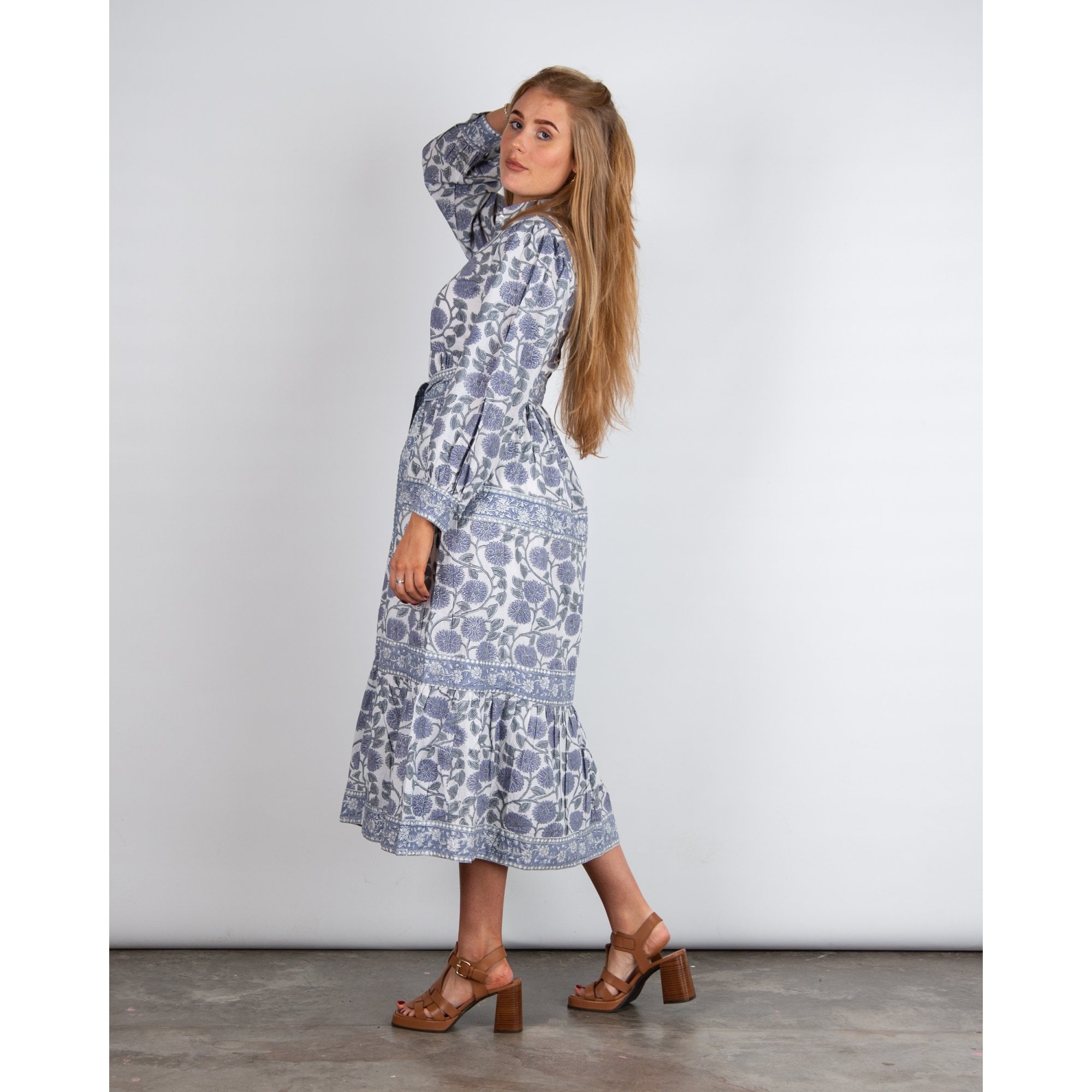 Victoria Dunn Meeting Street Thistle Print Belted Cotton Shirt Dress White/purple