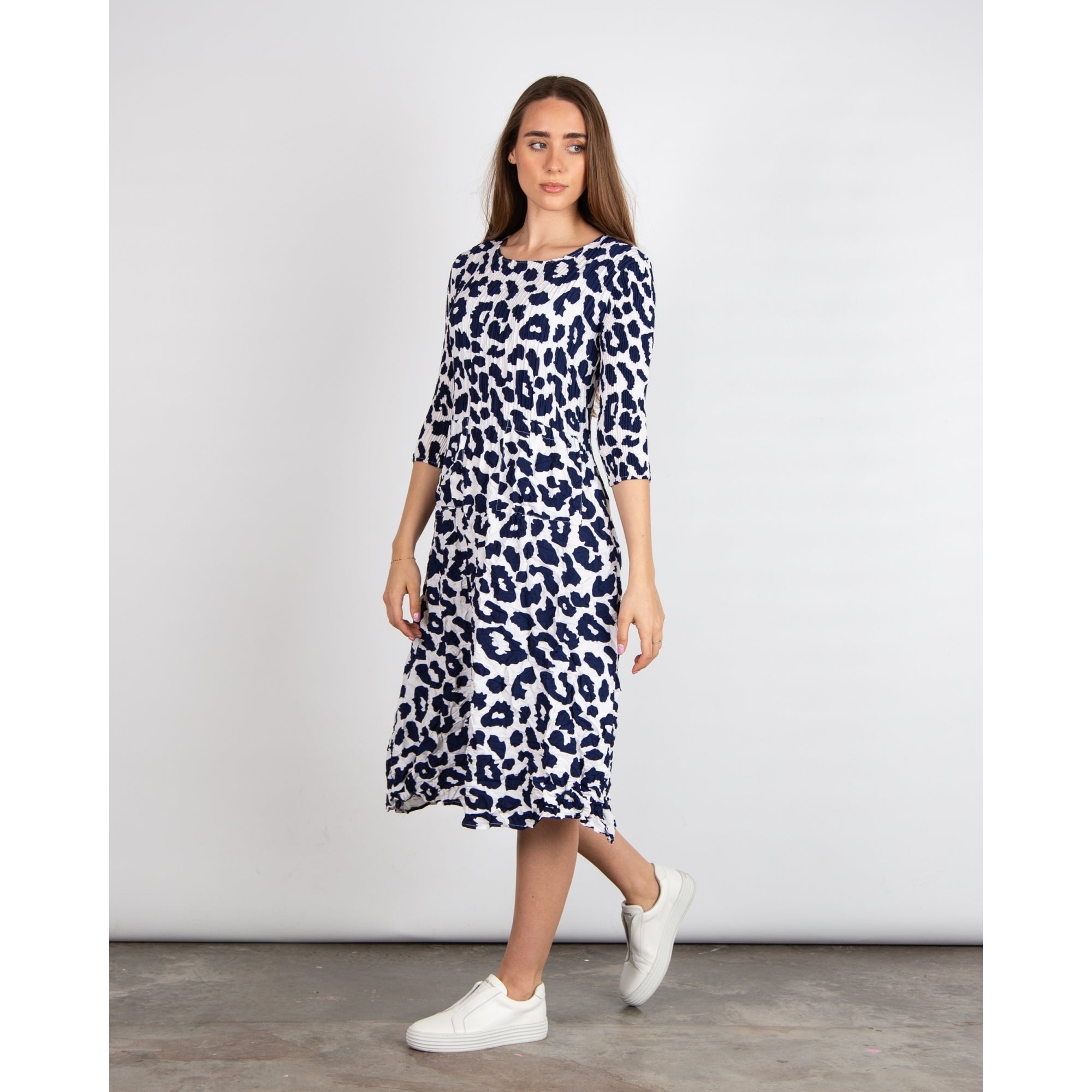Alquema Round Neck Leopard Print Crinkle Dress White/navy