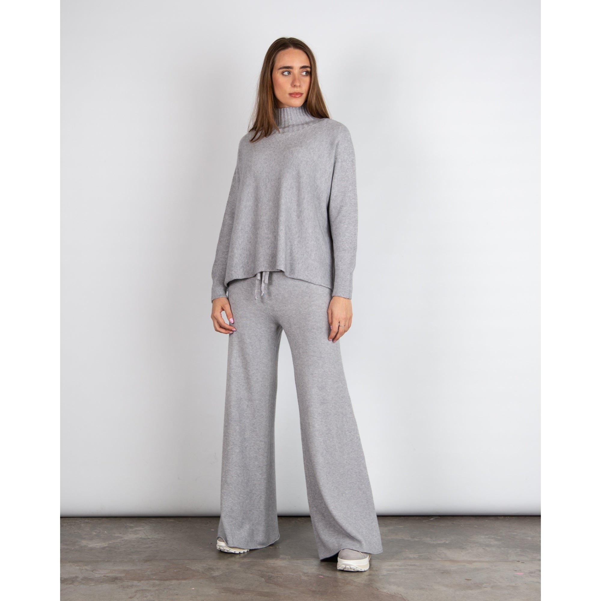 Amazing Woman Colette Wide Leg Knit Lounge Trouser With Tie Waist Light Grey 020