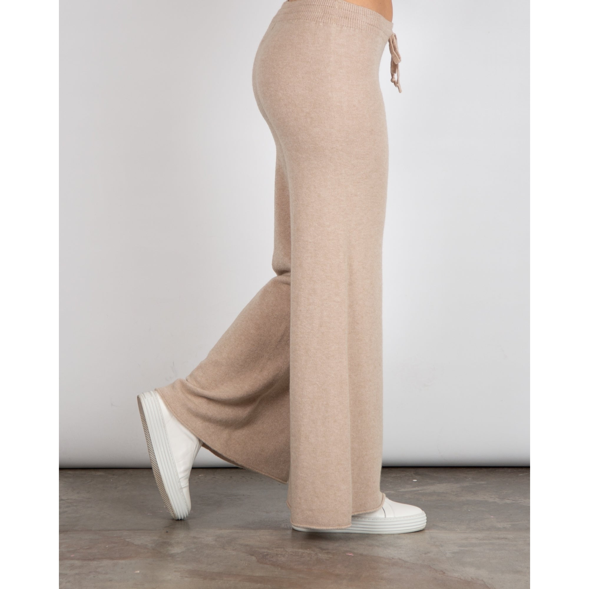 Amazing Woman Colette Wide Leg Knit Lounge Trouser With Tie Waist Beige 082