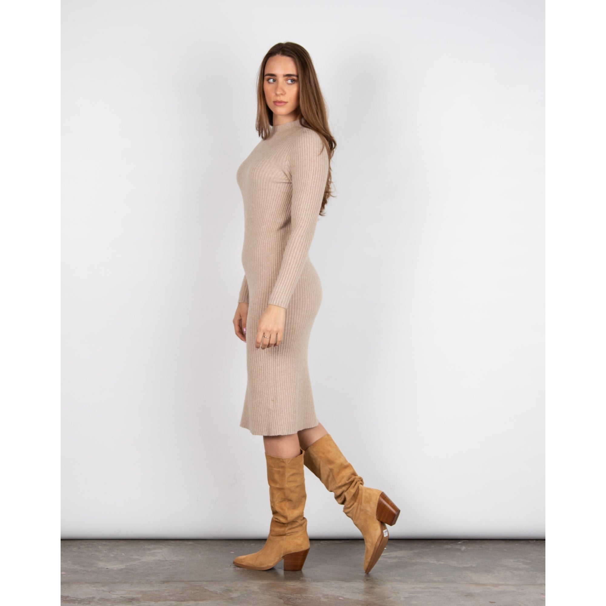 Amazing Woman Paola Crew Neck Neck Rib Fitted Midi Dress Beige 082