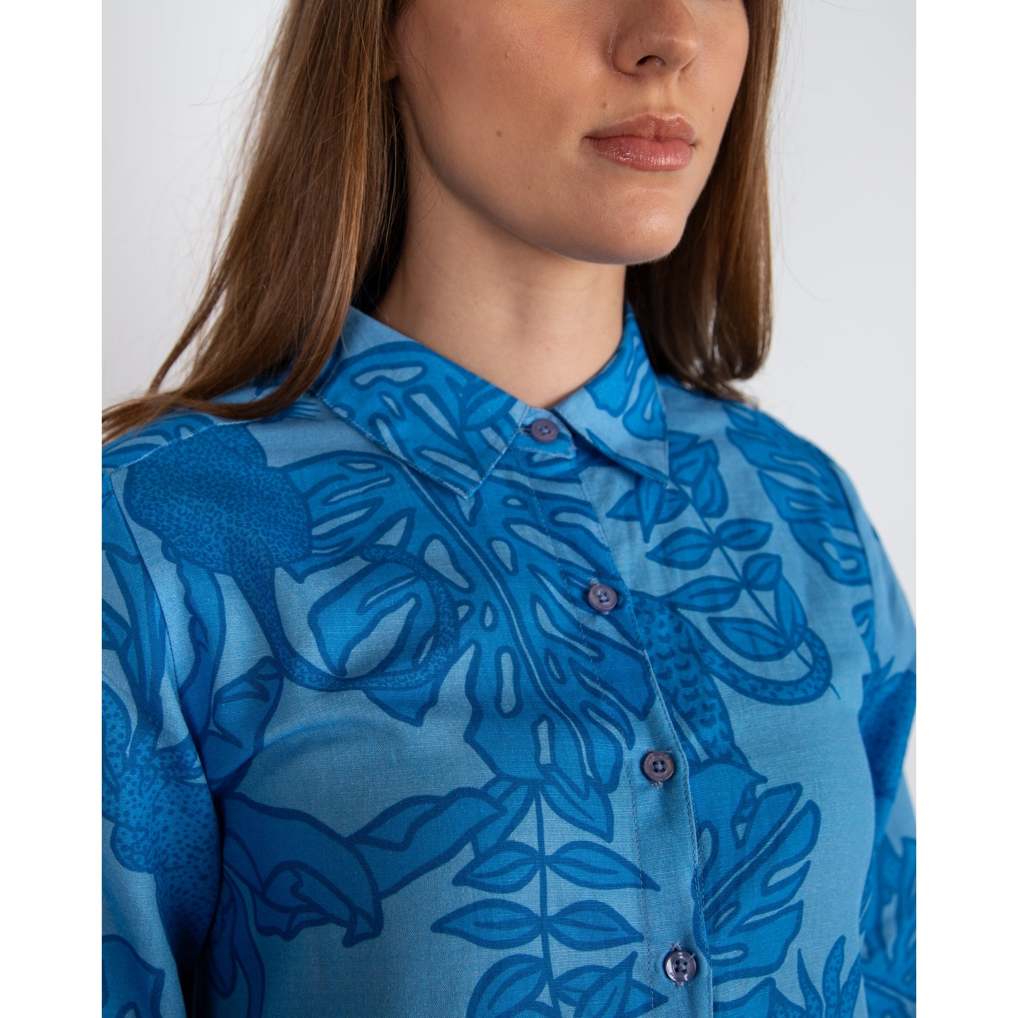 Las Surenas Leopard Leaf Print Cotton and Linen Shirt Dress Azure Blue