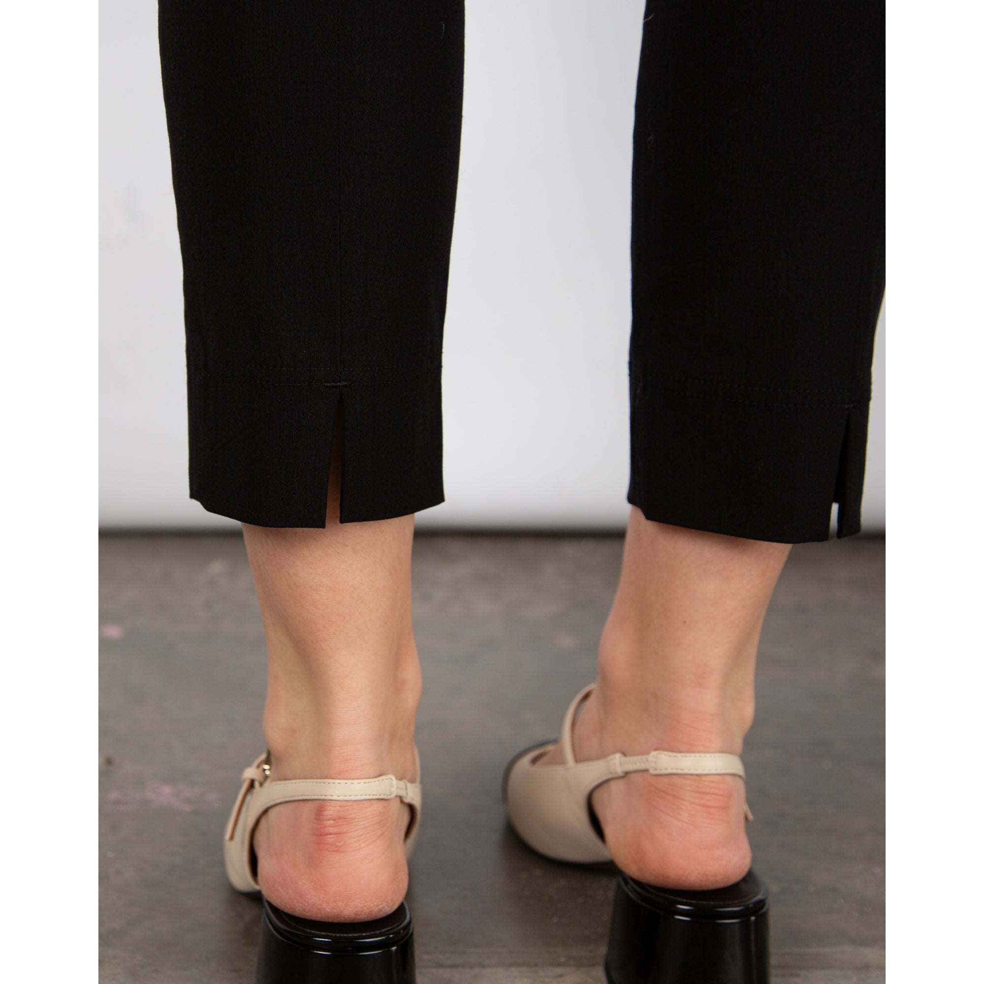 Robell Rose 09 68Cm Leg 7/8Th Pant Narrow Fit Black