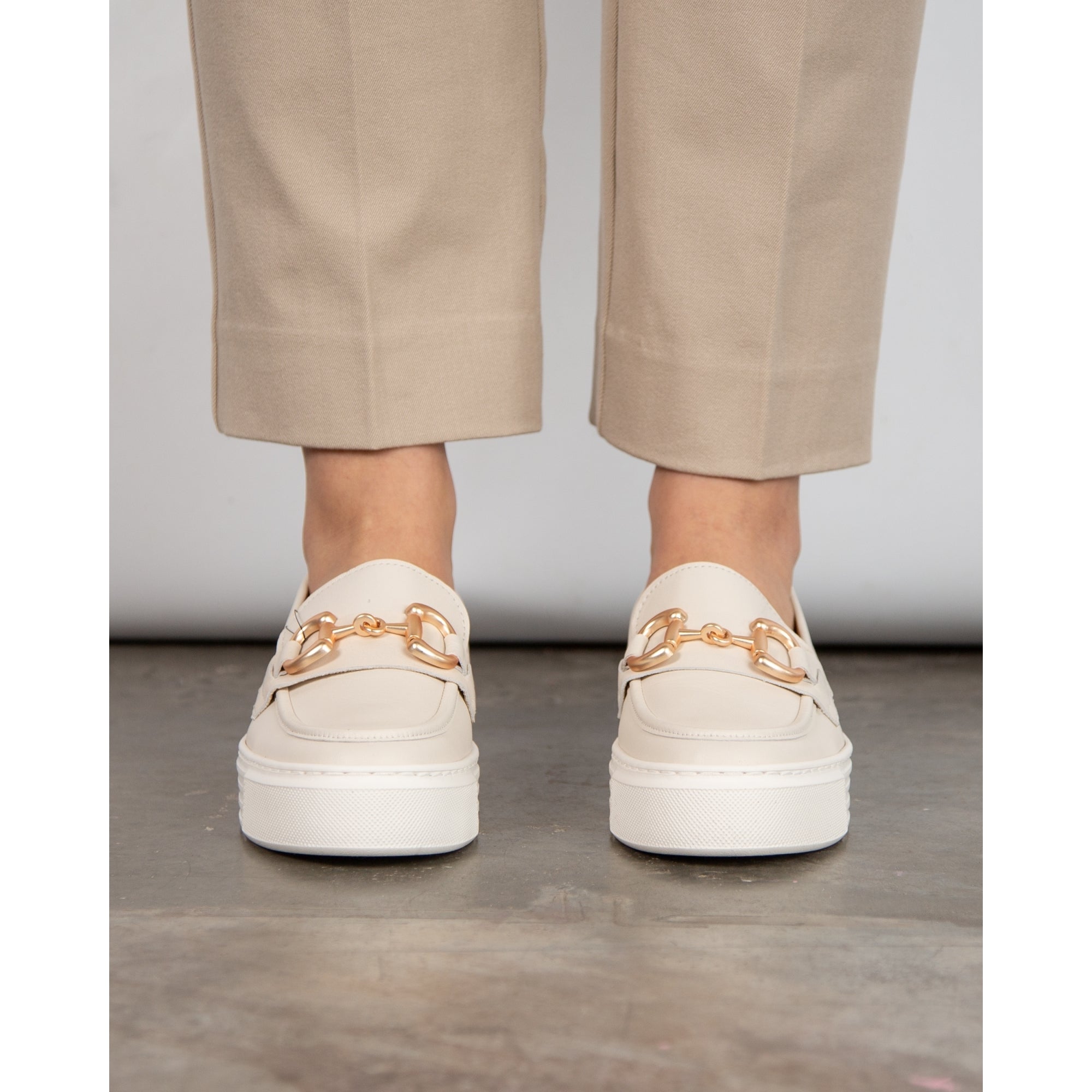 Carmela Flatform Loafers With Horse Bit Buckle Off White