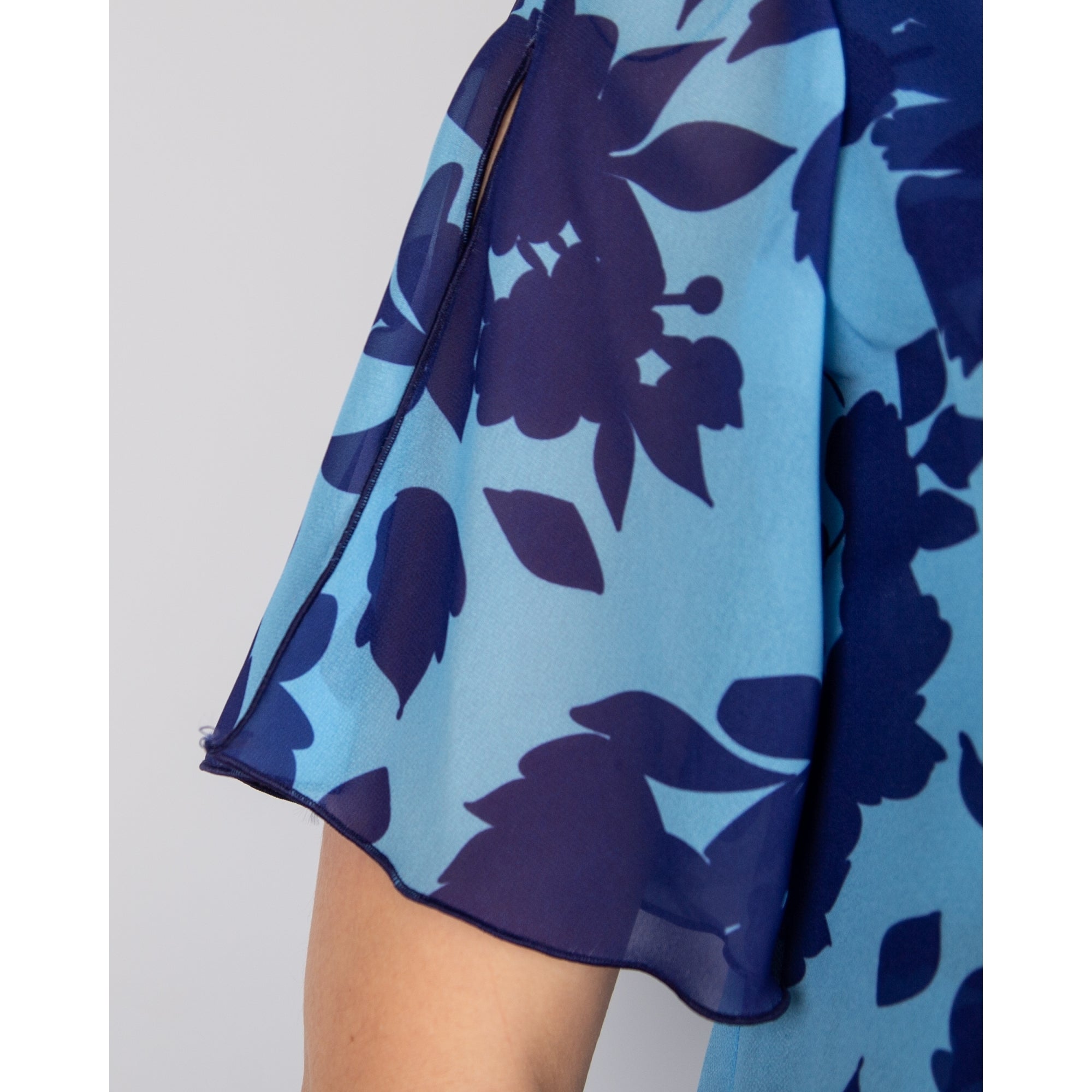 Allison Designs V Neck Floral Print Tiered Dress Sky Blue/navy 05