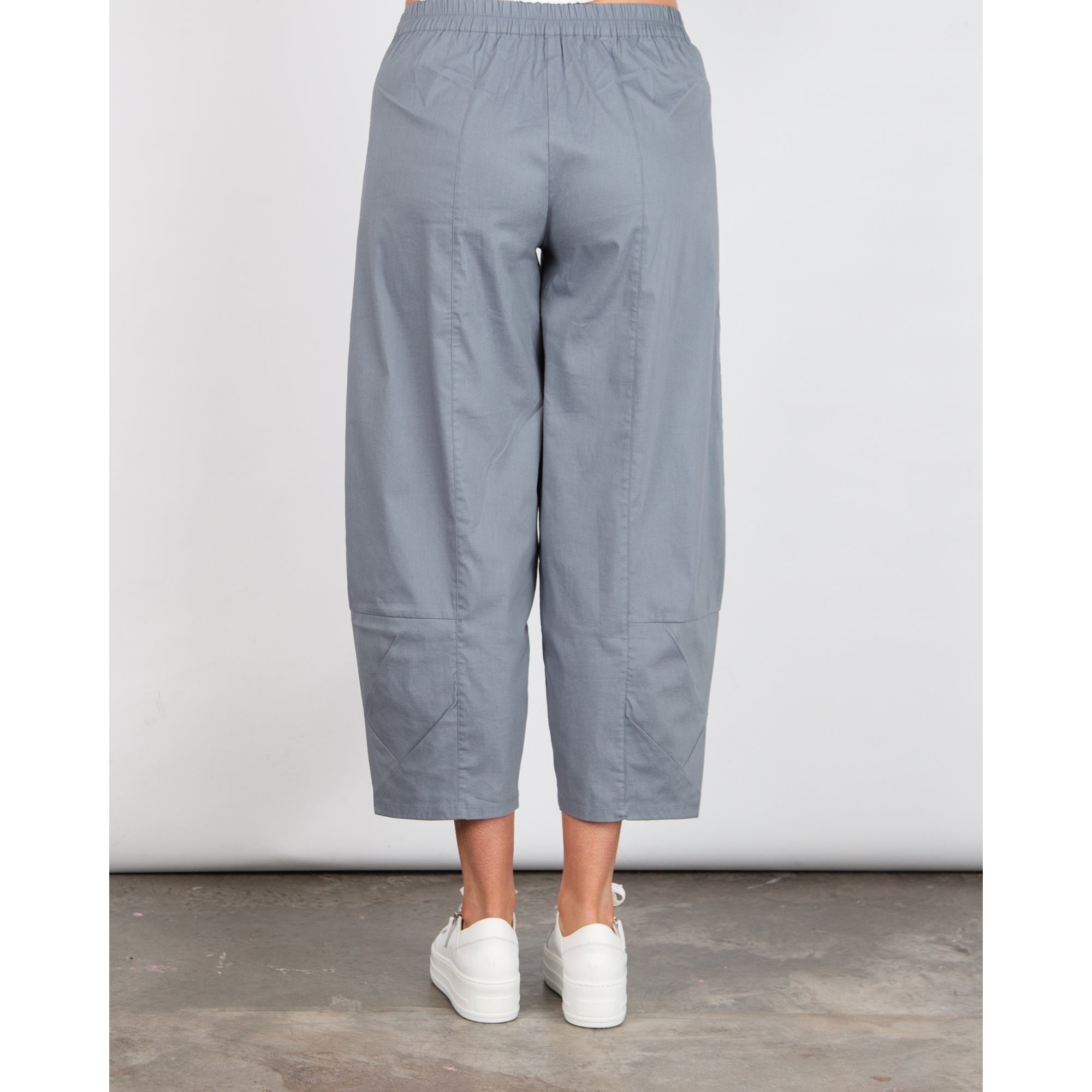 Vetono Cocoon Cotton Trouser With Pleating Smoky Blue 707