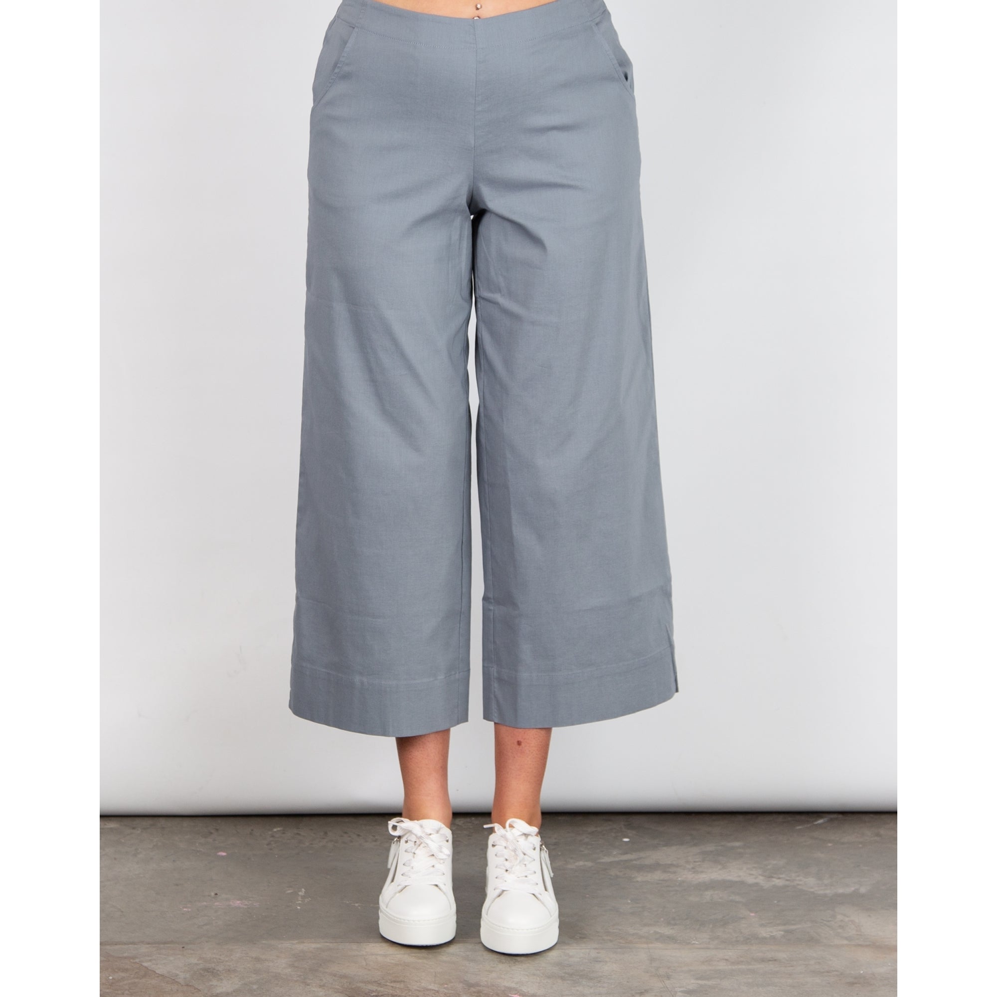 Vetono Cotton Poplin Wide Leg Cropped Trouser Smoky Blue 707