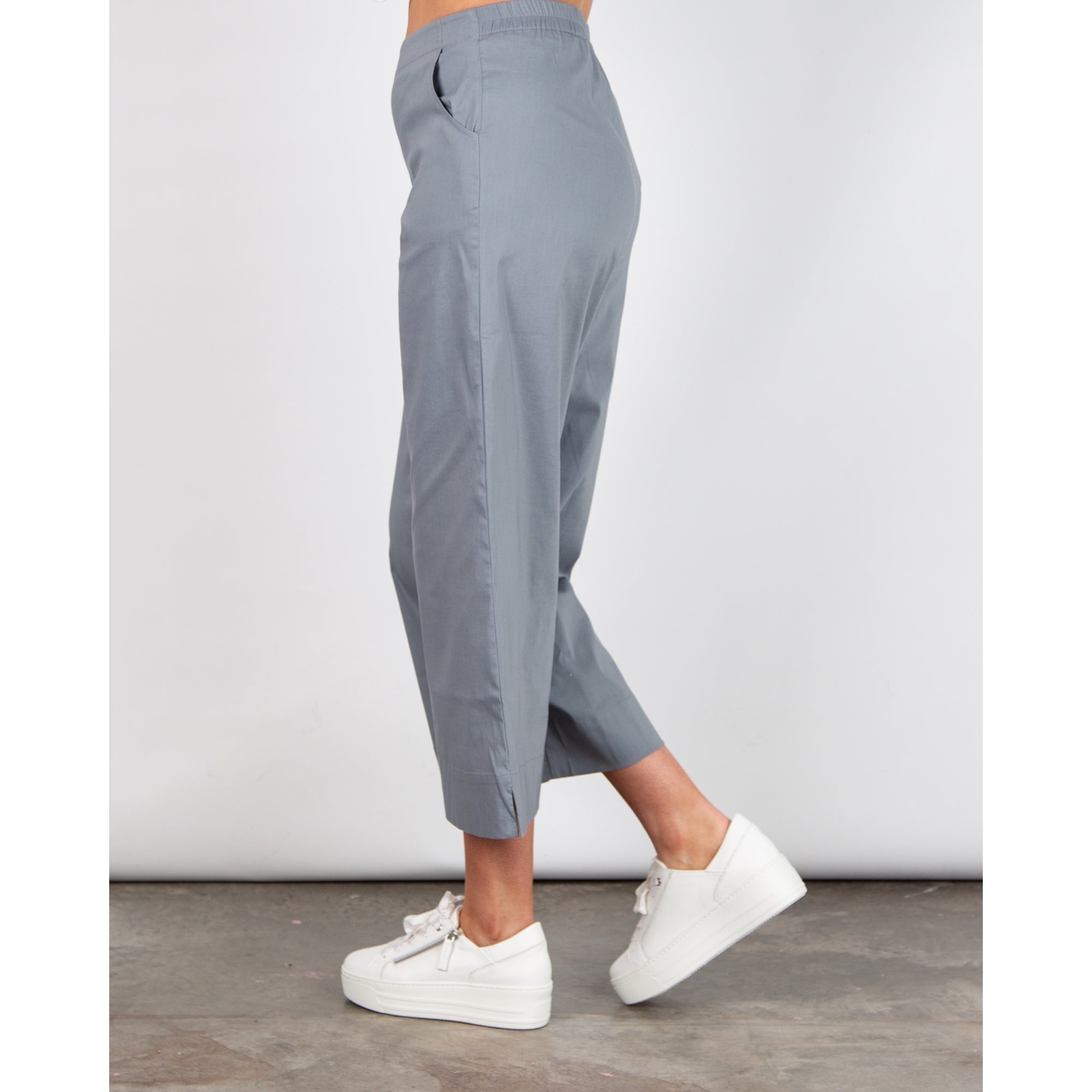 Vetono Cotton Poplin Wide Leg Cropped Trouser Smoky Blue 707