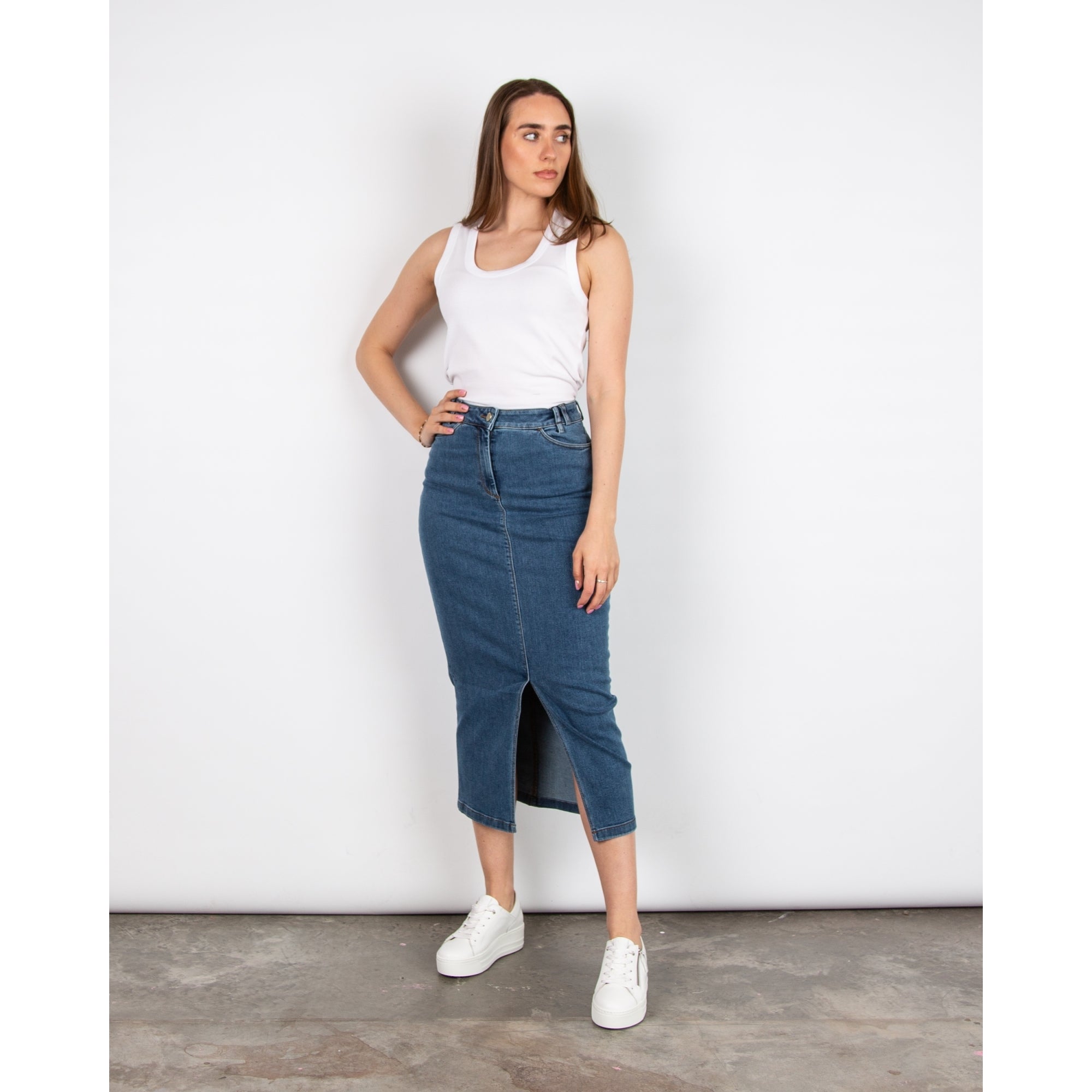 Riani Ribbed Round Neck Vest White 100