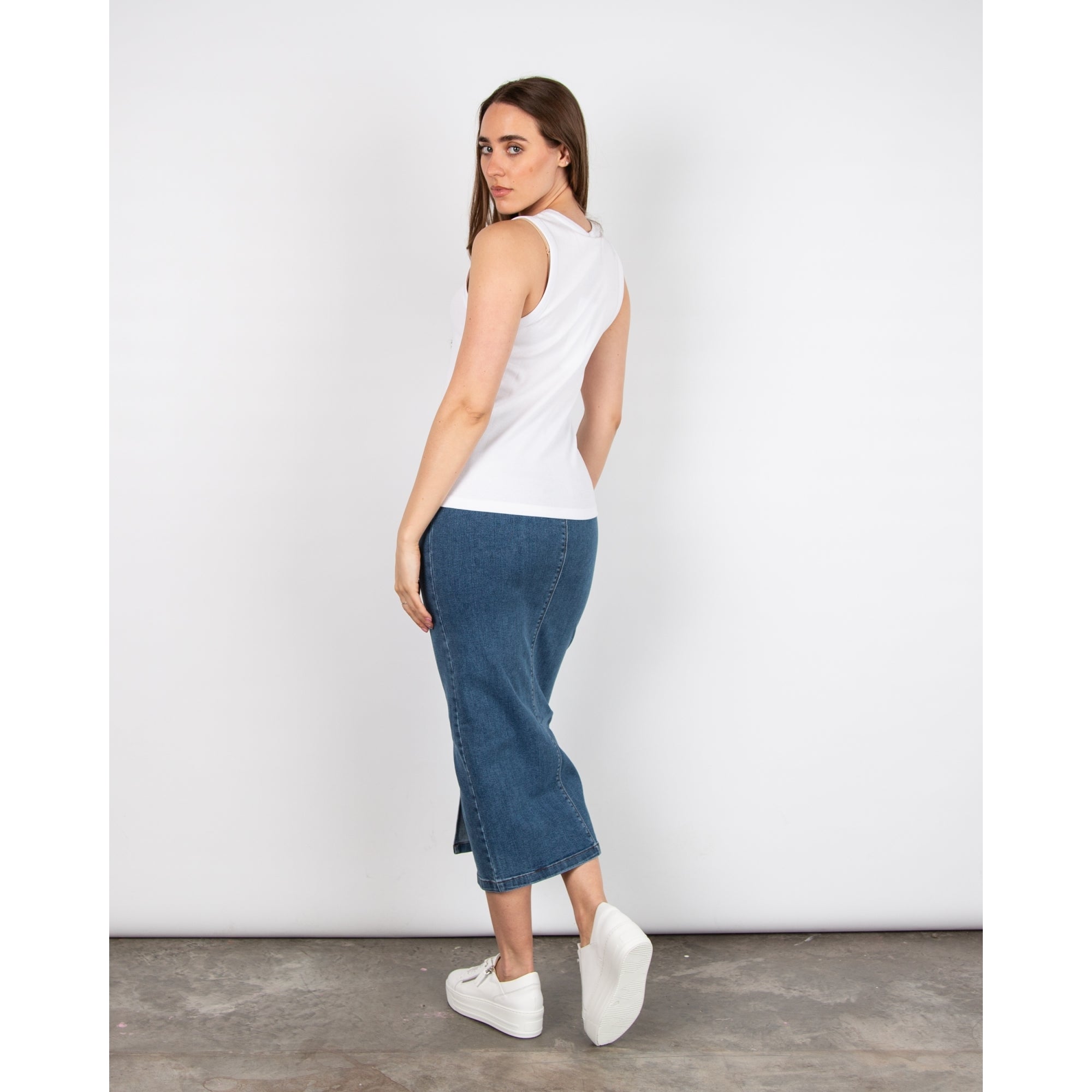 Riani Ribbed Round Neck Vest White 100