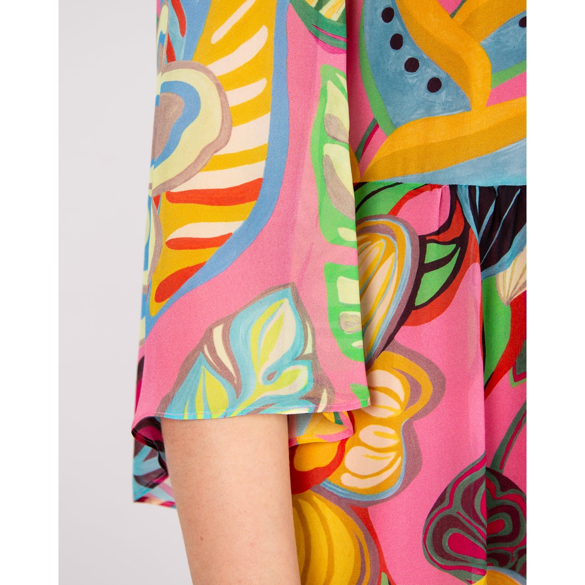 Luisa Cerano Bold Floral Print Gathered Waist Dress Flute Sleeves Pink Multi