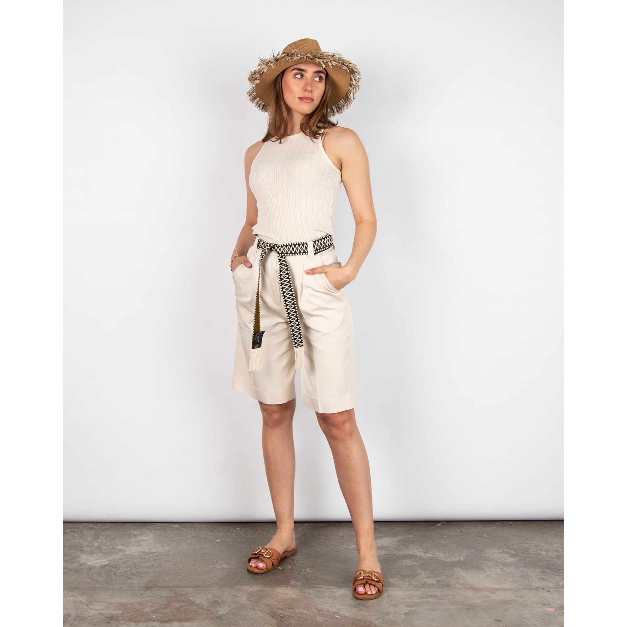 Atelier Reve Irlinvi Smart Glazed Cotton Long Shorts Ecru