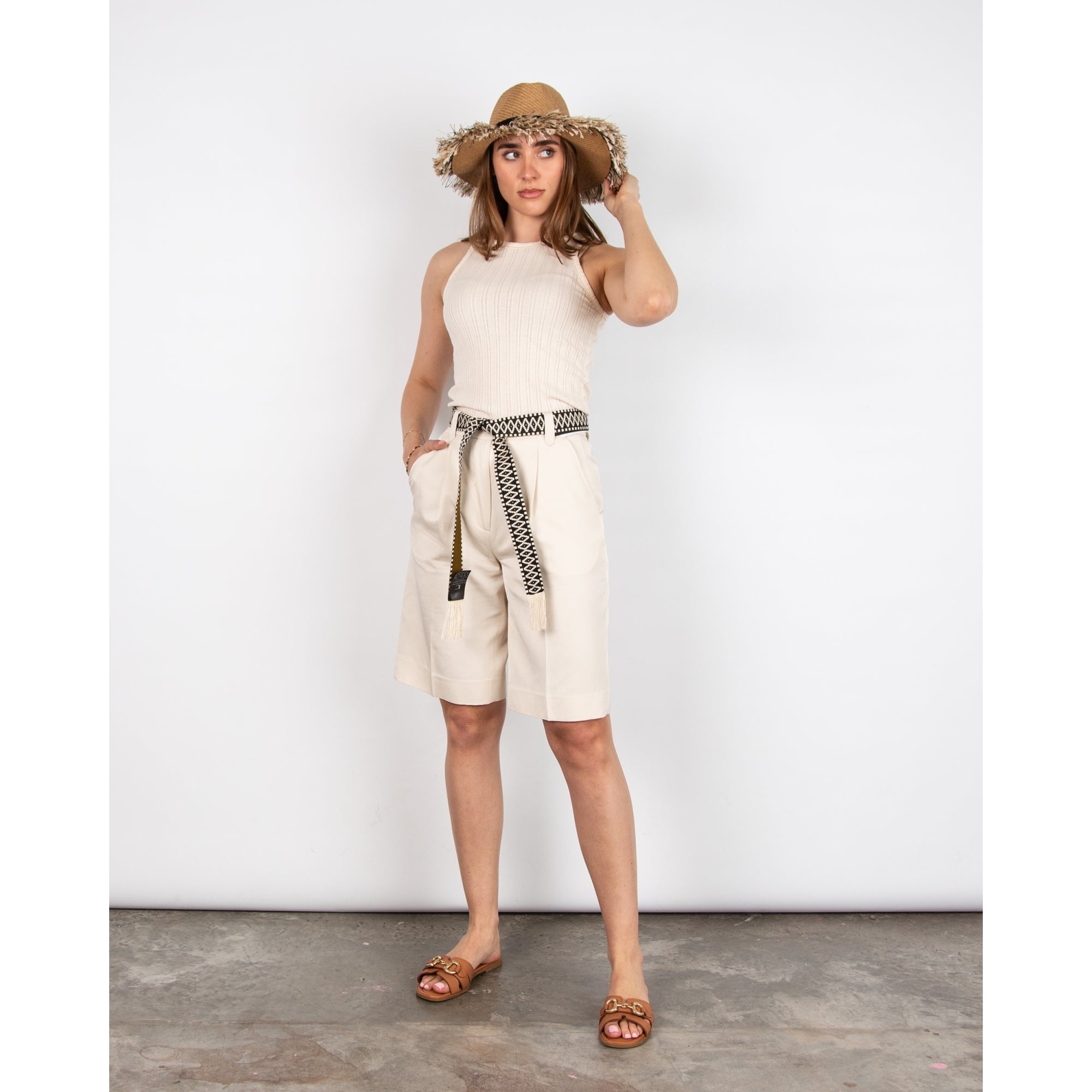 Atelier Reve Irlinvi Smart Glazed Cotton Long Shorts Ecru