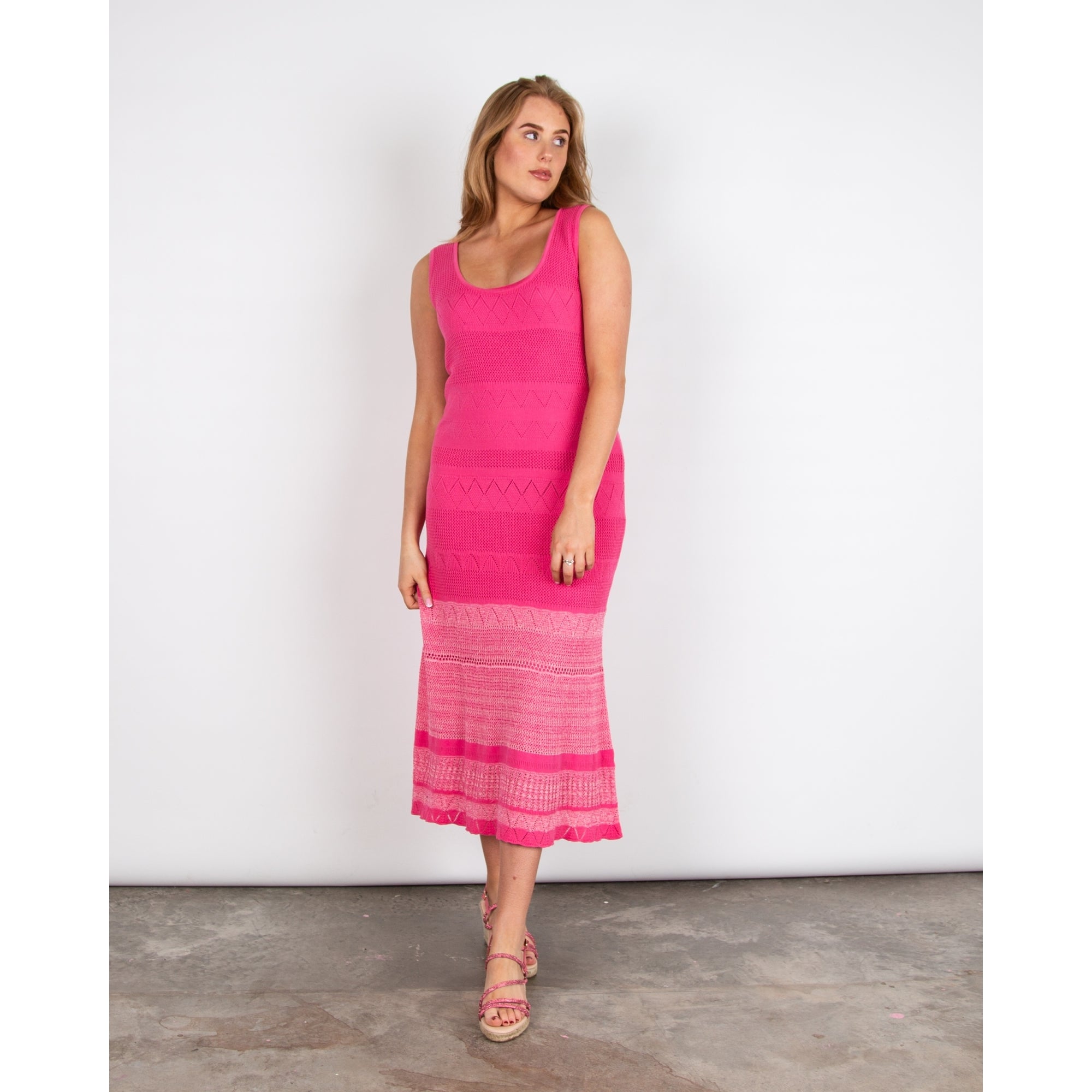 Bariloche Blazquez Sleeveless Scoop Neck Long Crochet Dress Pink
