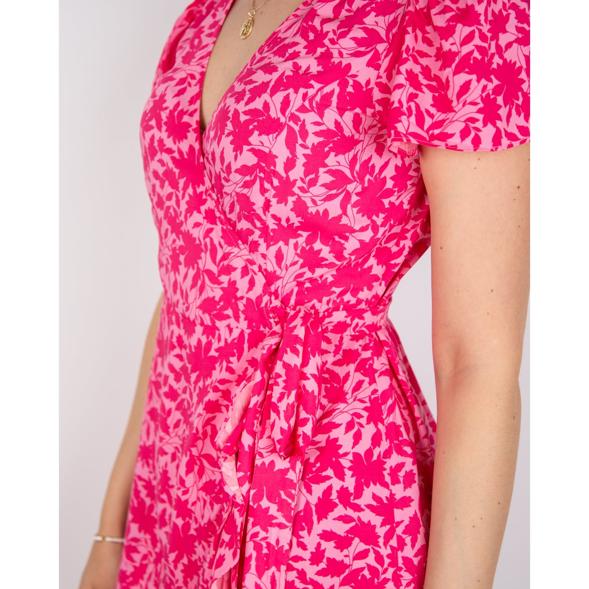 Aspiga Chelsea Leaf Print Frill Edge Short Tie Wrap Dress Clematis Vines Pink