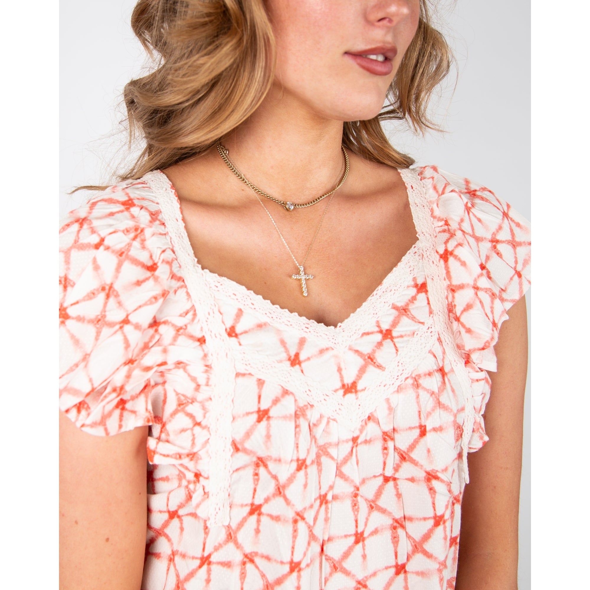 Atelier Reve Irmoreni Short Sleeve Blouse With Embroidered Neckline Coral/ecru