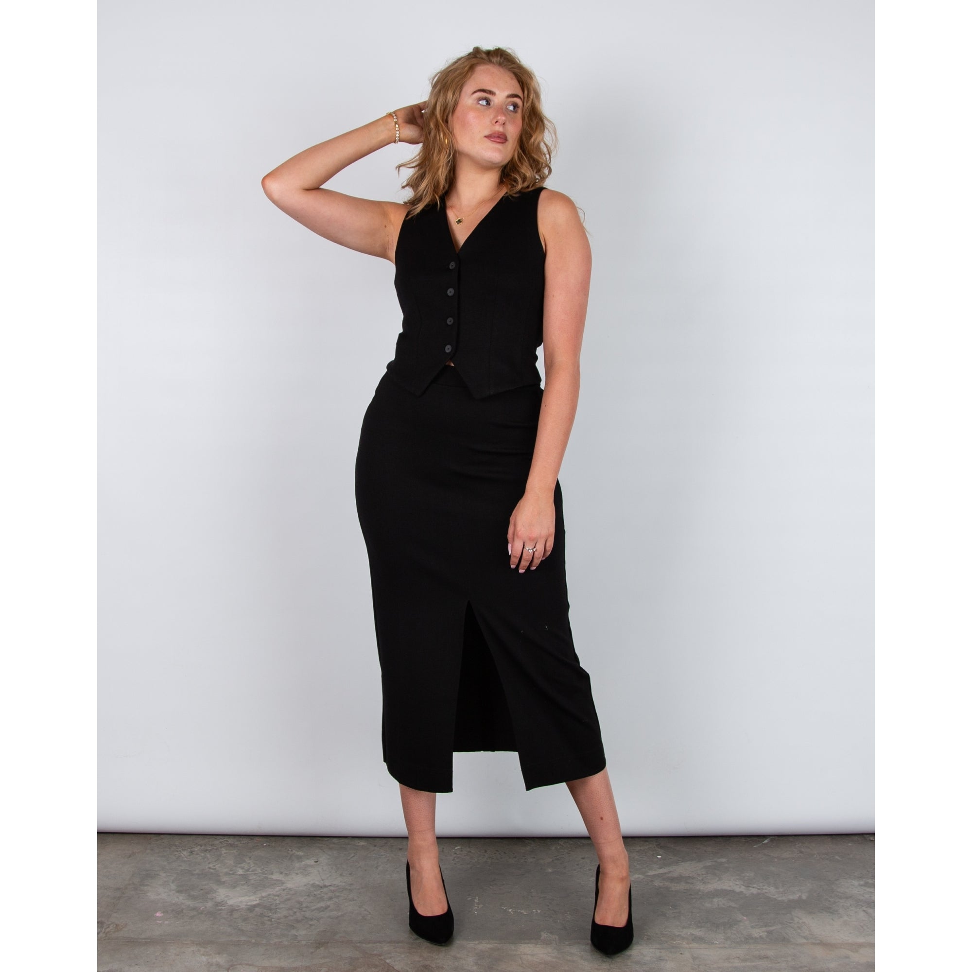 Riani Short Stretchy Tailored Waistcoat Black