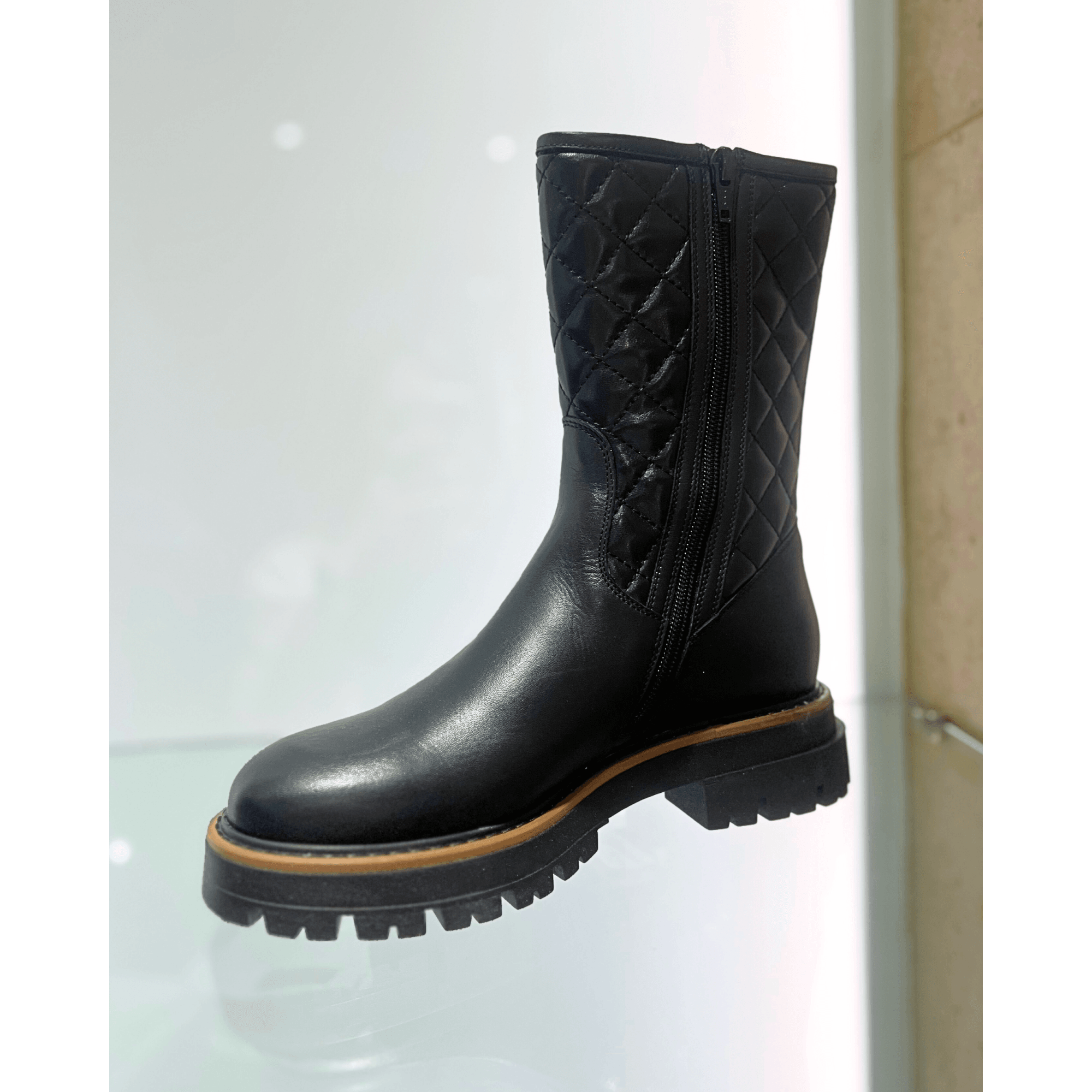 Dl Sport Quilted Detail Leather Boots Black