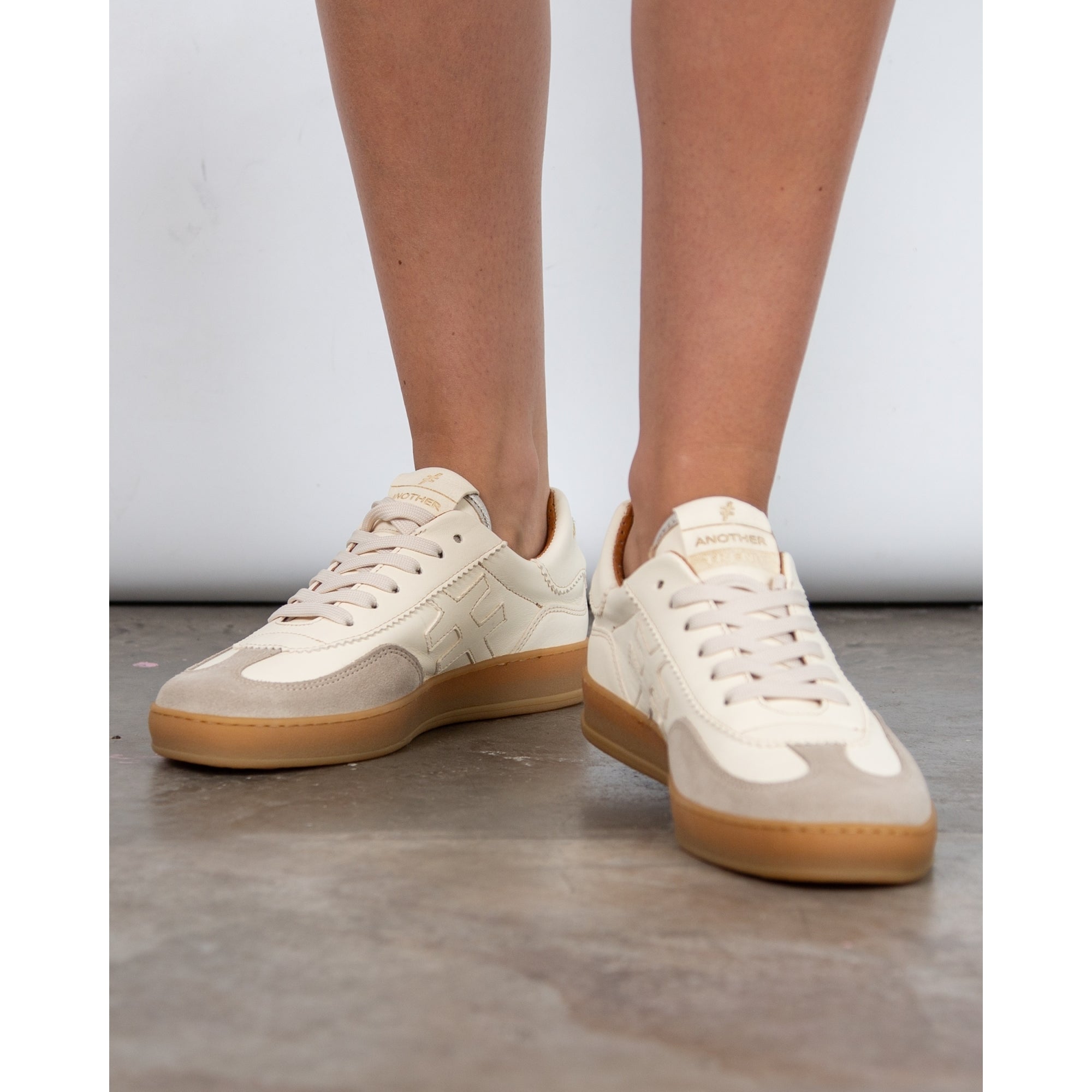Another Trend Iconic II Flat Leather Sneakers With Suede Toe Cream/grey