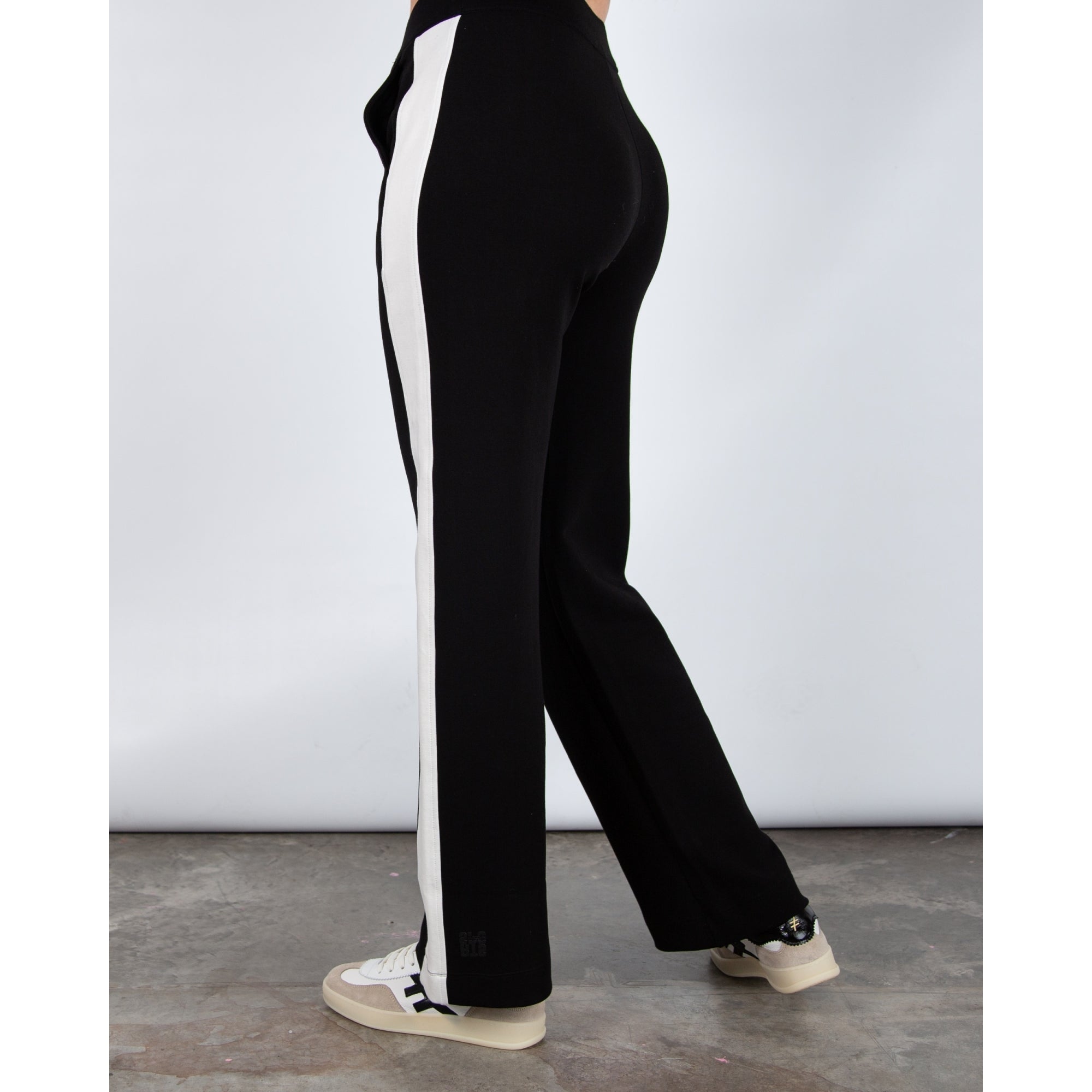 Marc Cain Welby Wide Leg Scuba Pull On Trouser Black/cream 900