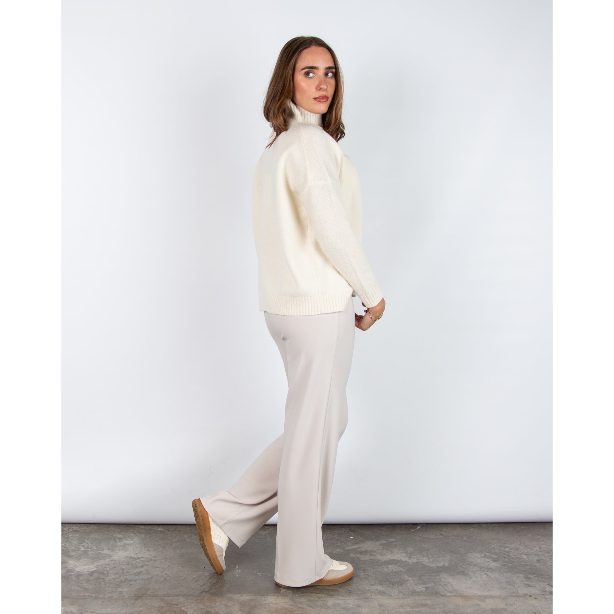 Weekend By Maxmara Borgia Turtle Neck Loose Bodied Wool Jumper Cream 001