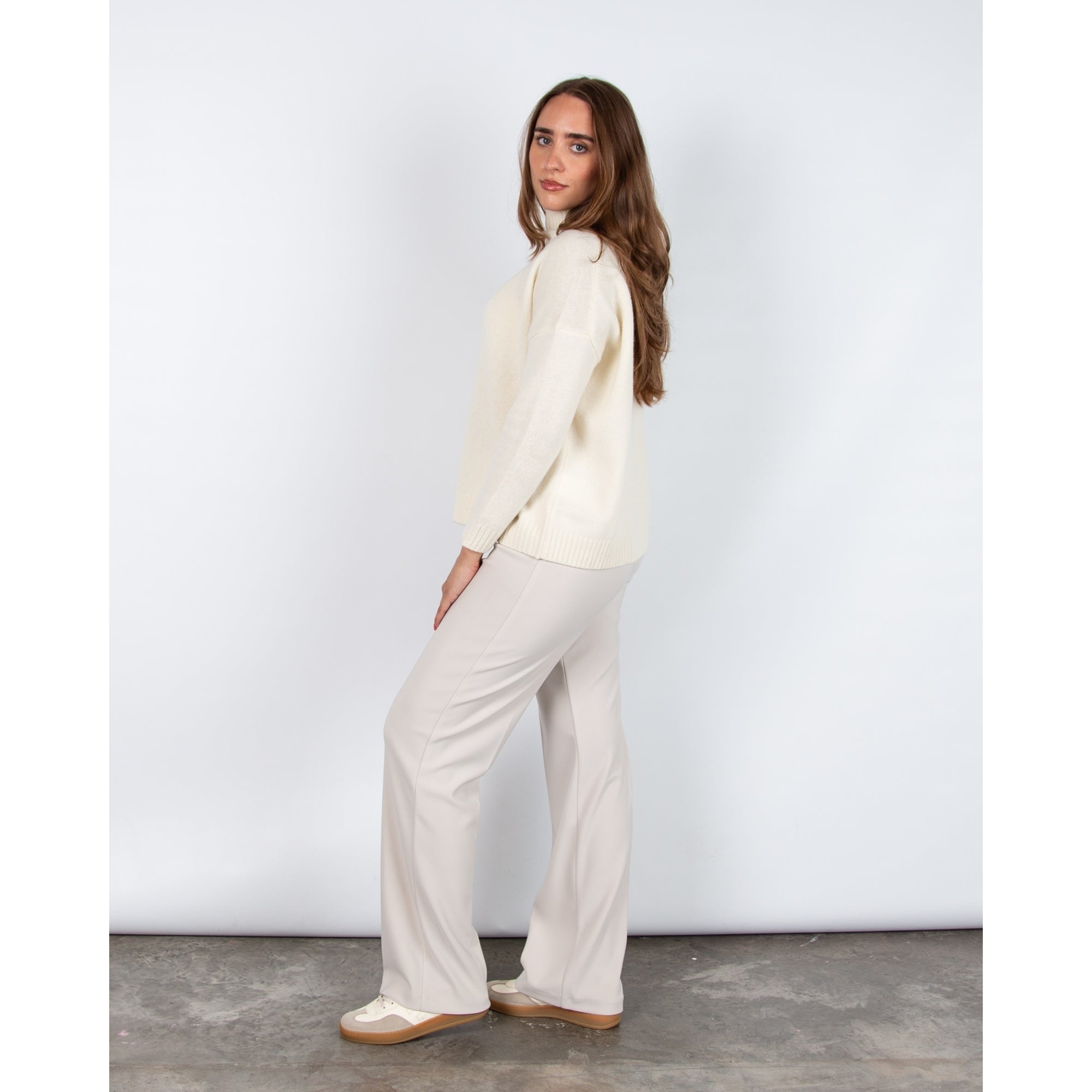 Weekend By Maxmara Borgia Turtle Neck Loose Bodied Wool Jumper Cream 001
