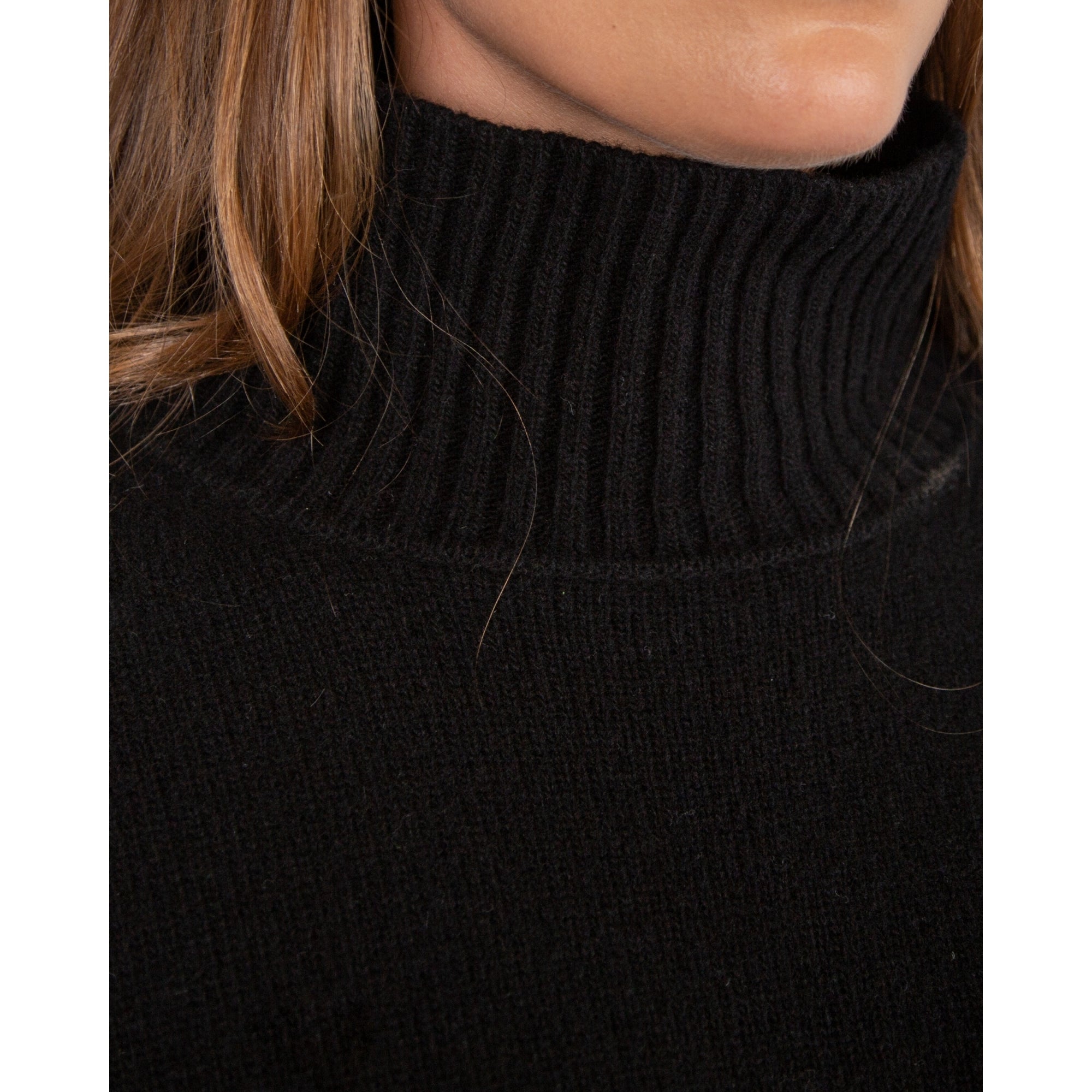 Weekend By Maxmara Borgia Turtle Neck Loose Bodied Wool Jumper Black 009