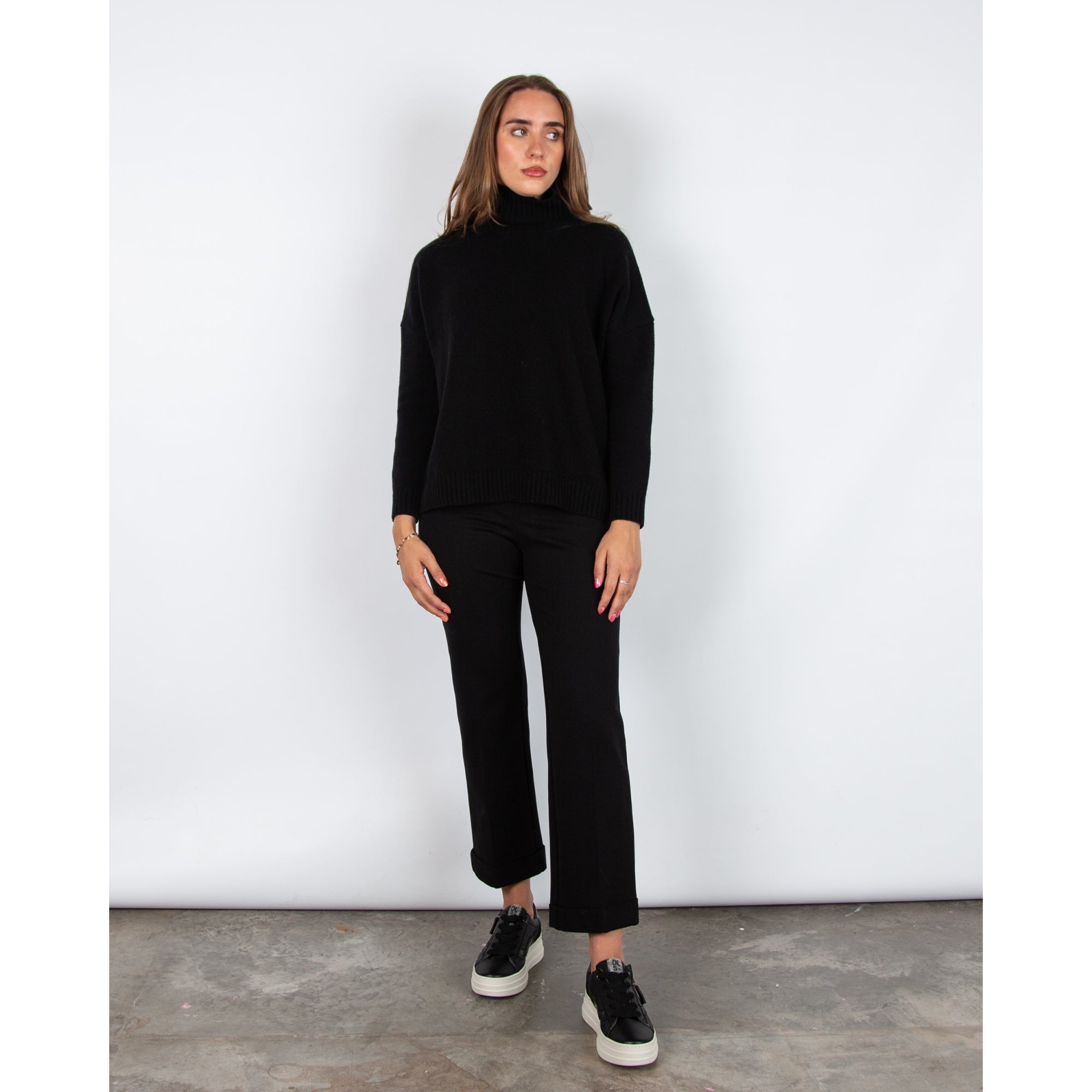 Weekend By Maxmara Borgia Turtle Neck Loose Bodied Wool Jumper Black 009