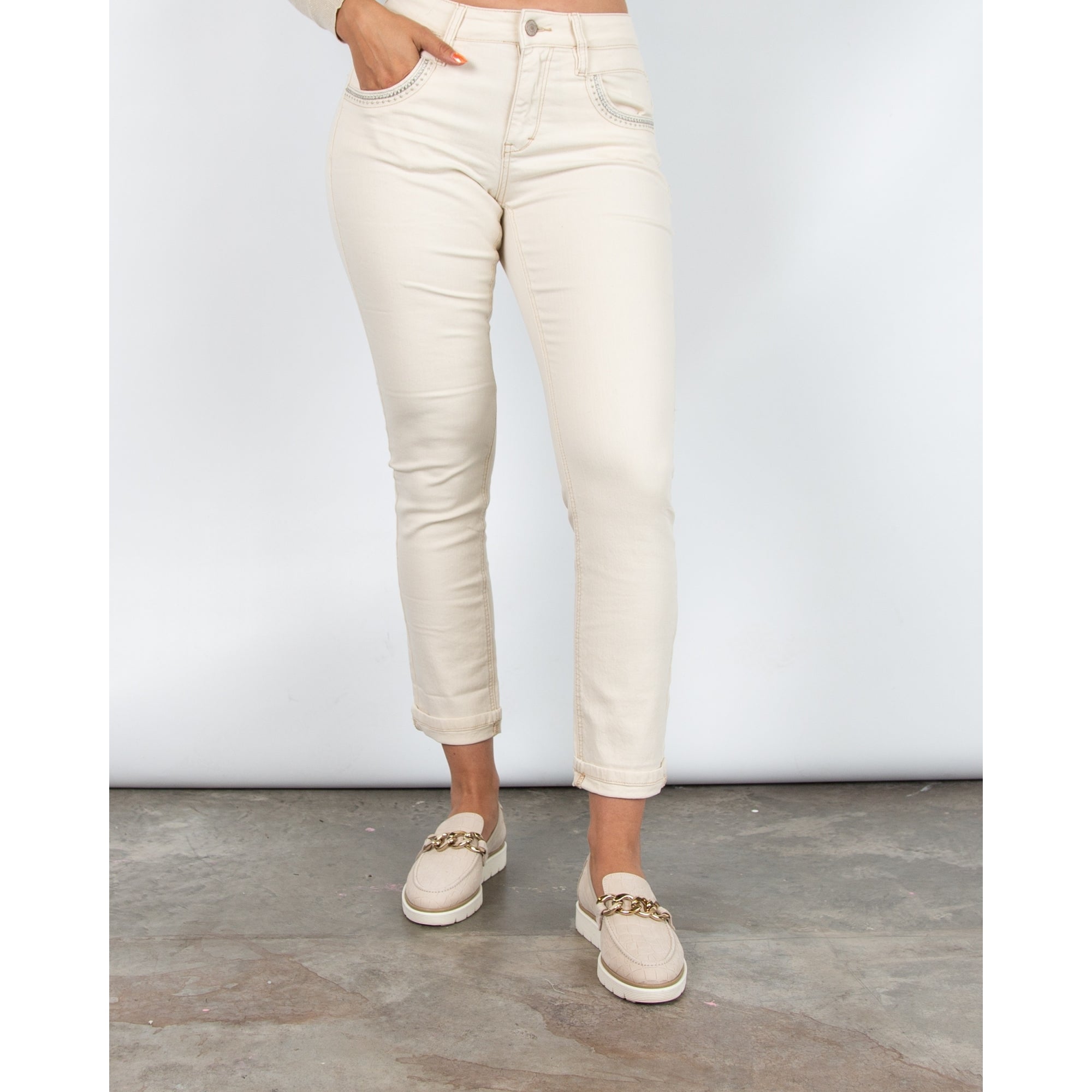 Red Button Slim Leg Denim Jean With Embroidered Pocket Ecru