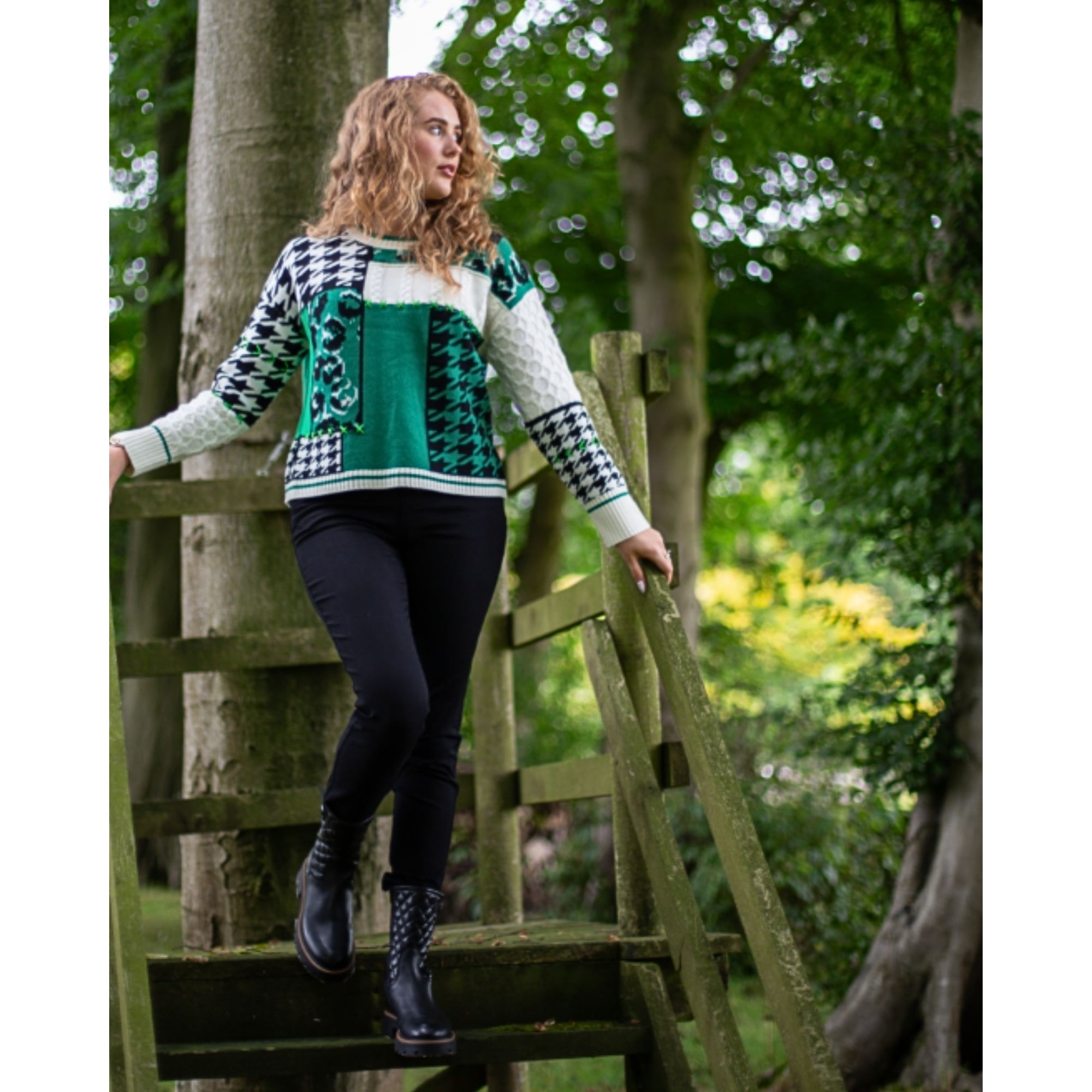 Marc Cain Contrast Block Knit Round Neck Jumper Green/cream