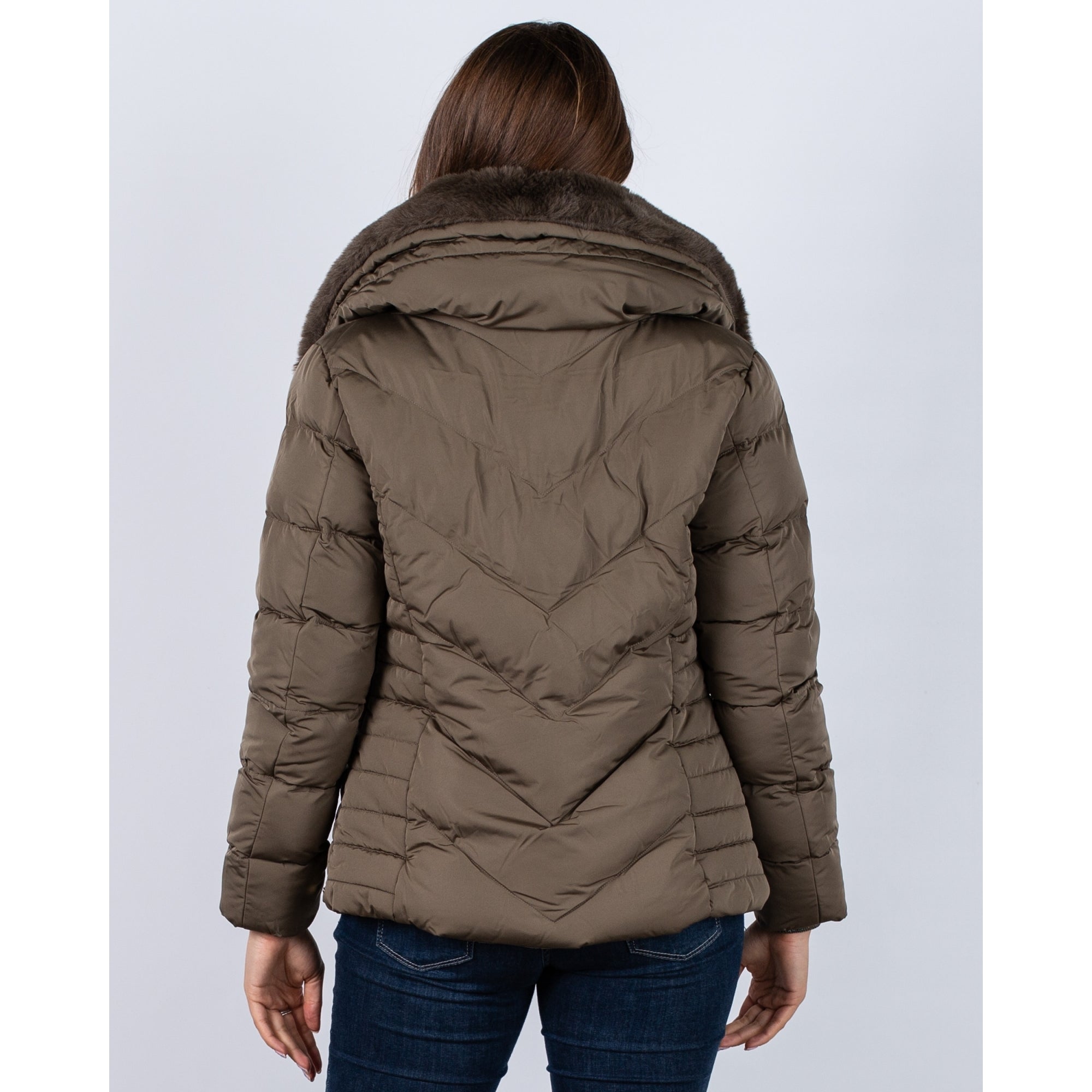 Rino & Pelle Selma Short Fitted Puffa Jacket With Faux Fur Collar Khaki