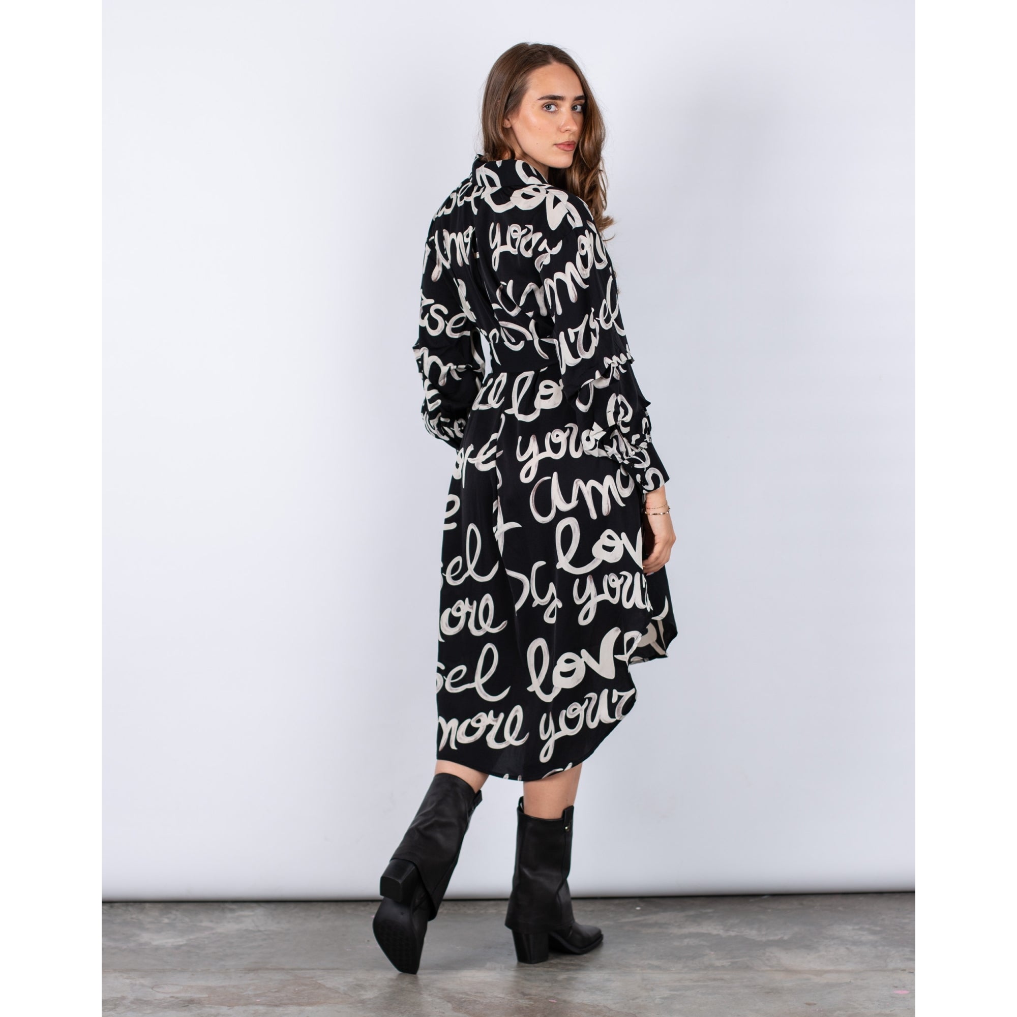Uchuu Calligraphy Print Dip Back Belted Shirt Dress Black/white