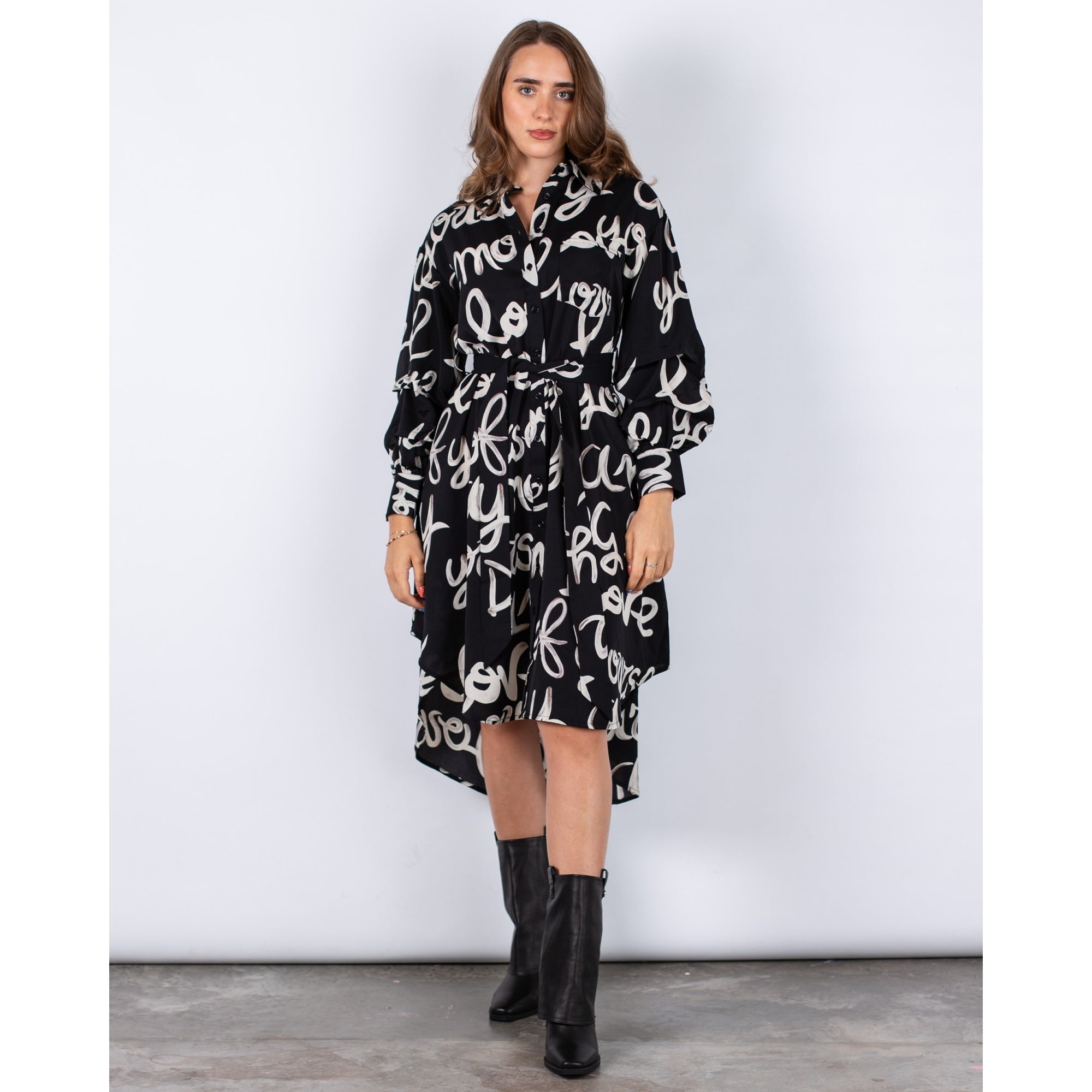 Uchuu Calligraphy Print Dip Back Belted Shirt Dress Black/white