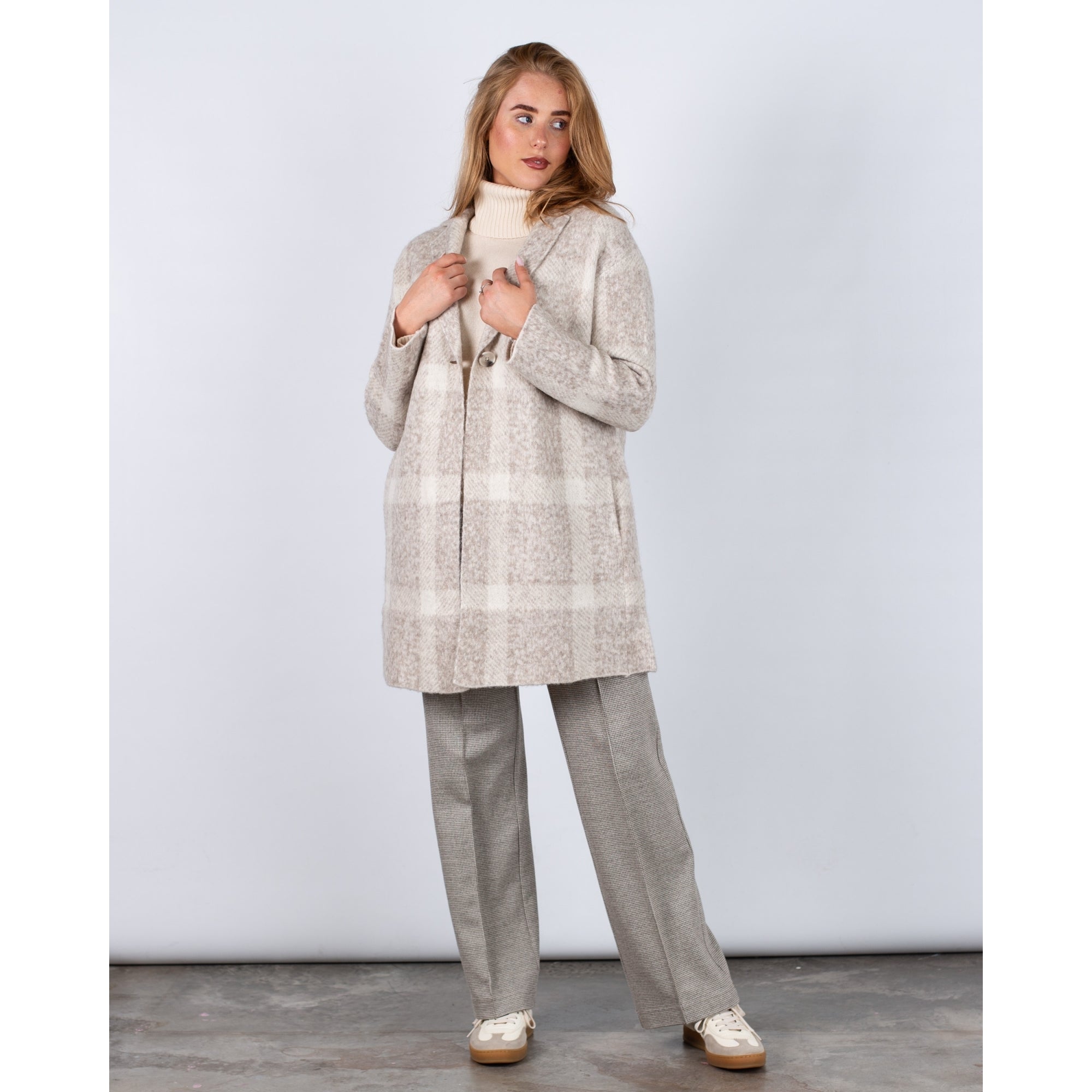 Oui Soft Handle Check Coatigan Cream/beige