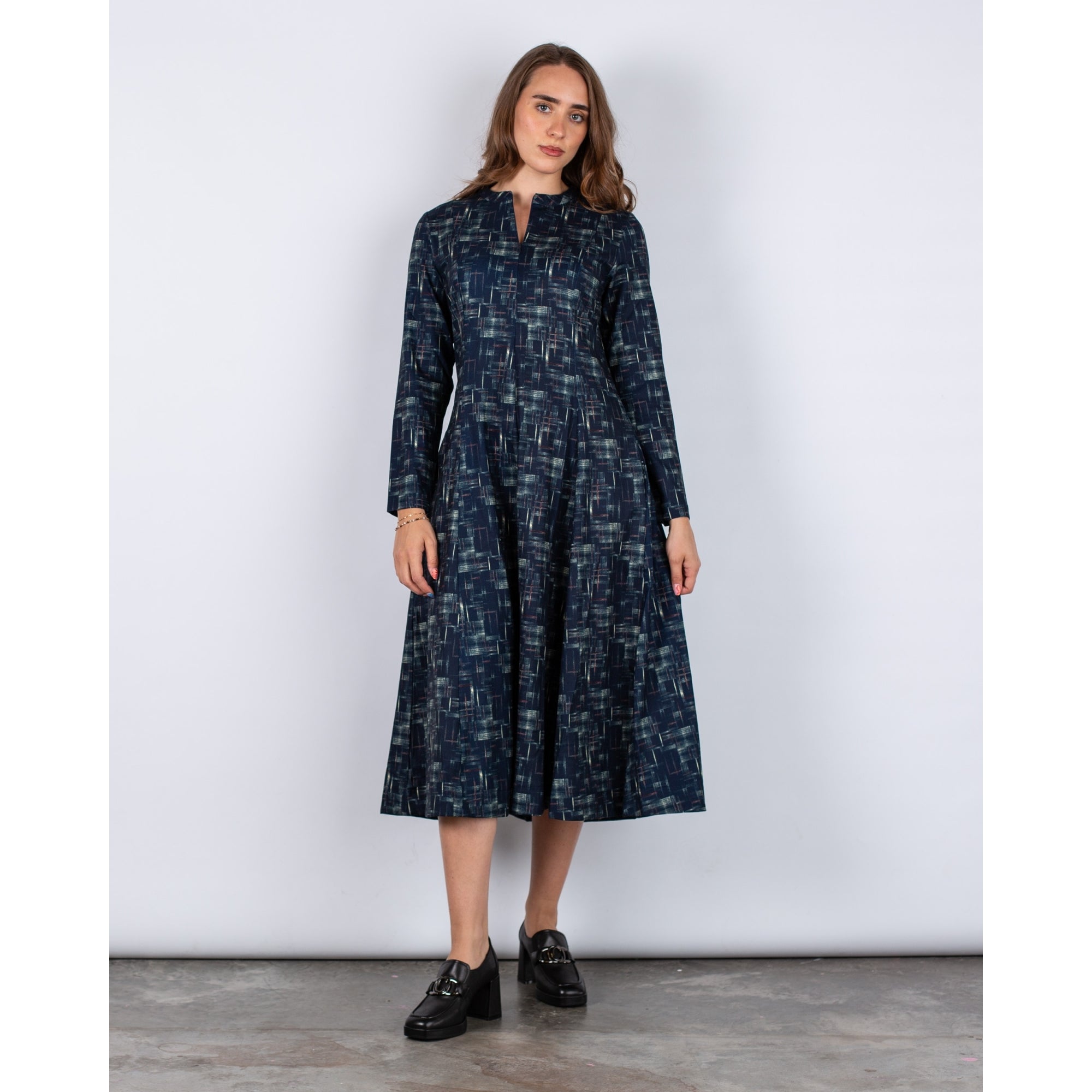 Alice Collins Skylar Zip Up Nehru Collar Sketch Print A Line Dress Navy Multi