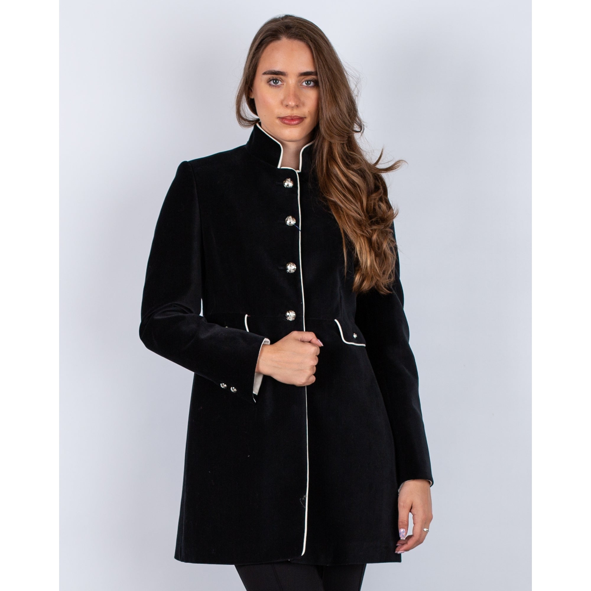 Bariloche Rozas Long Line Fitted Velvet Jacket Cream Piping Black