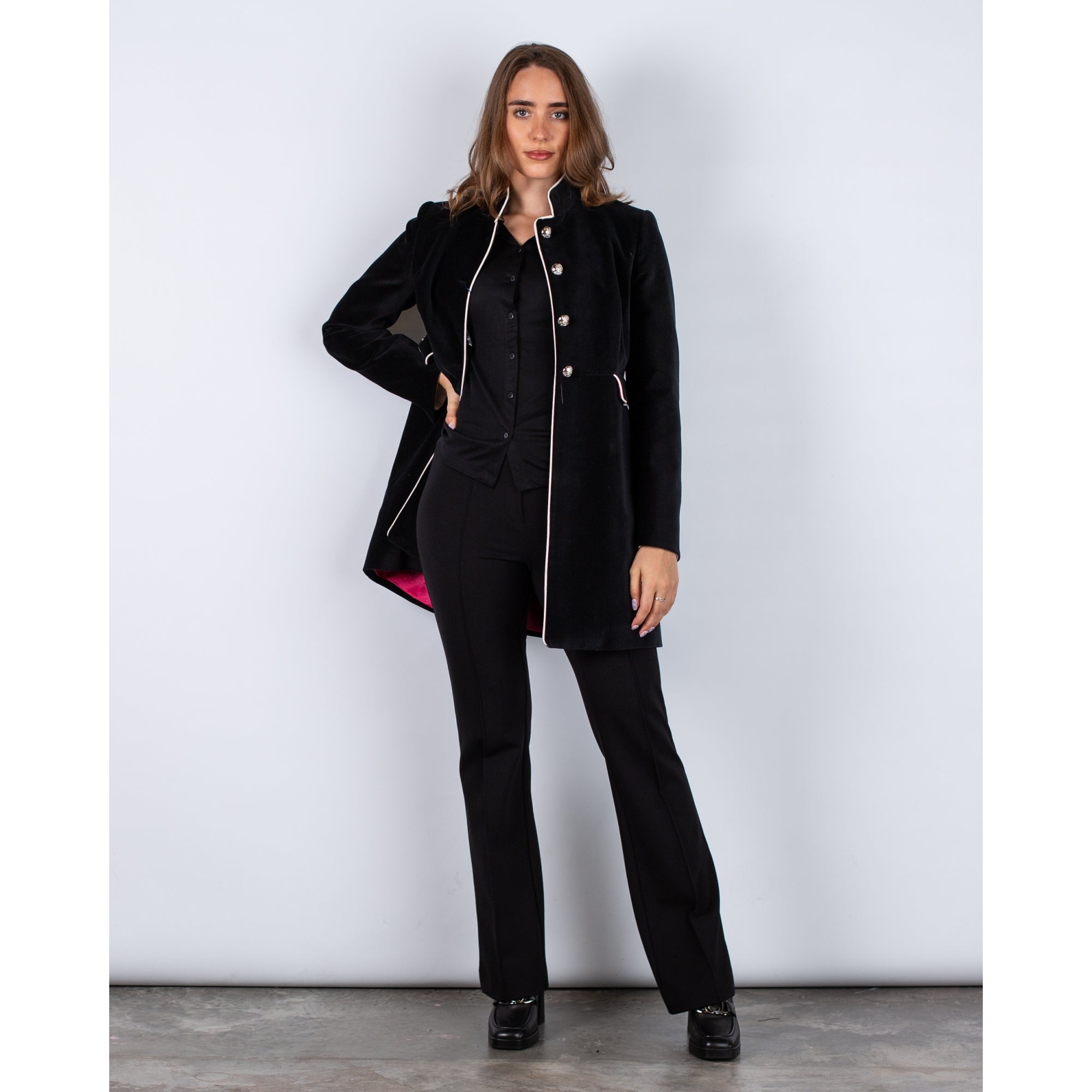 Bariloche Rozas Long Line Fitted Velvet Jacket Cream Piping Black