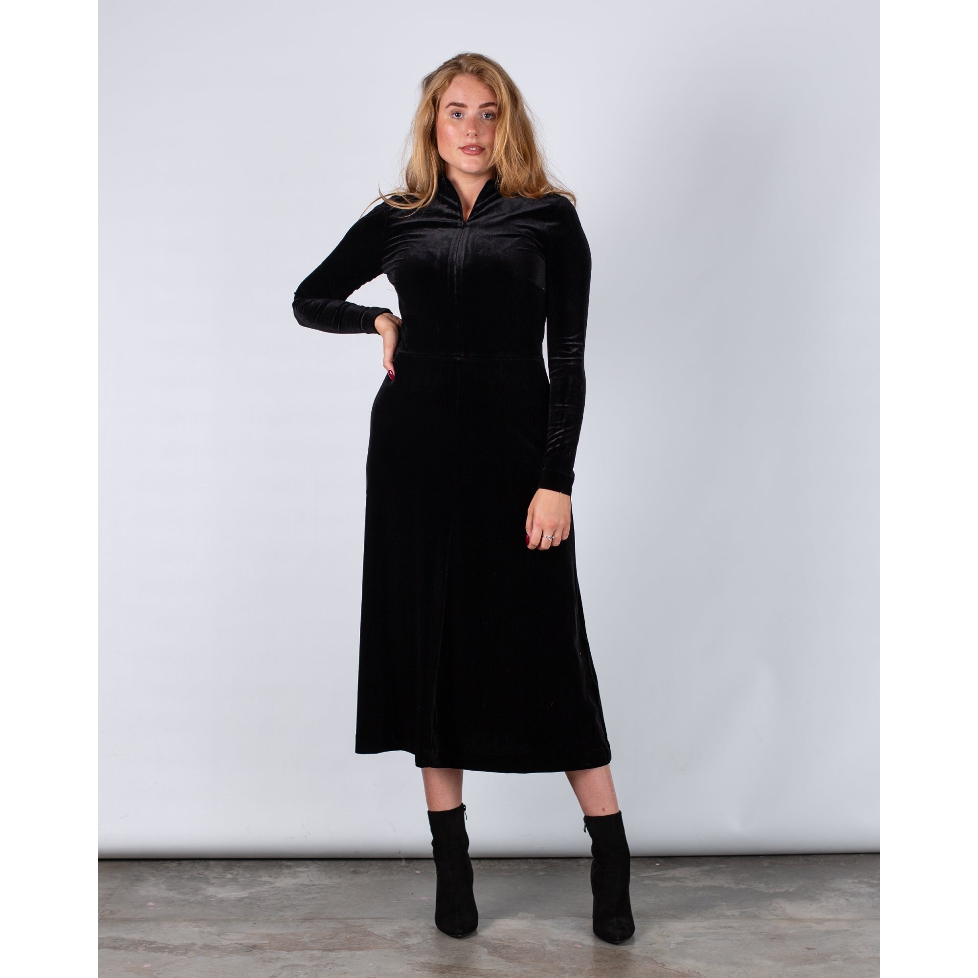 Part Two Dana Velvet Zip Front Dress Black