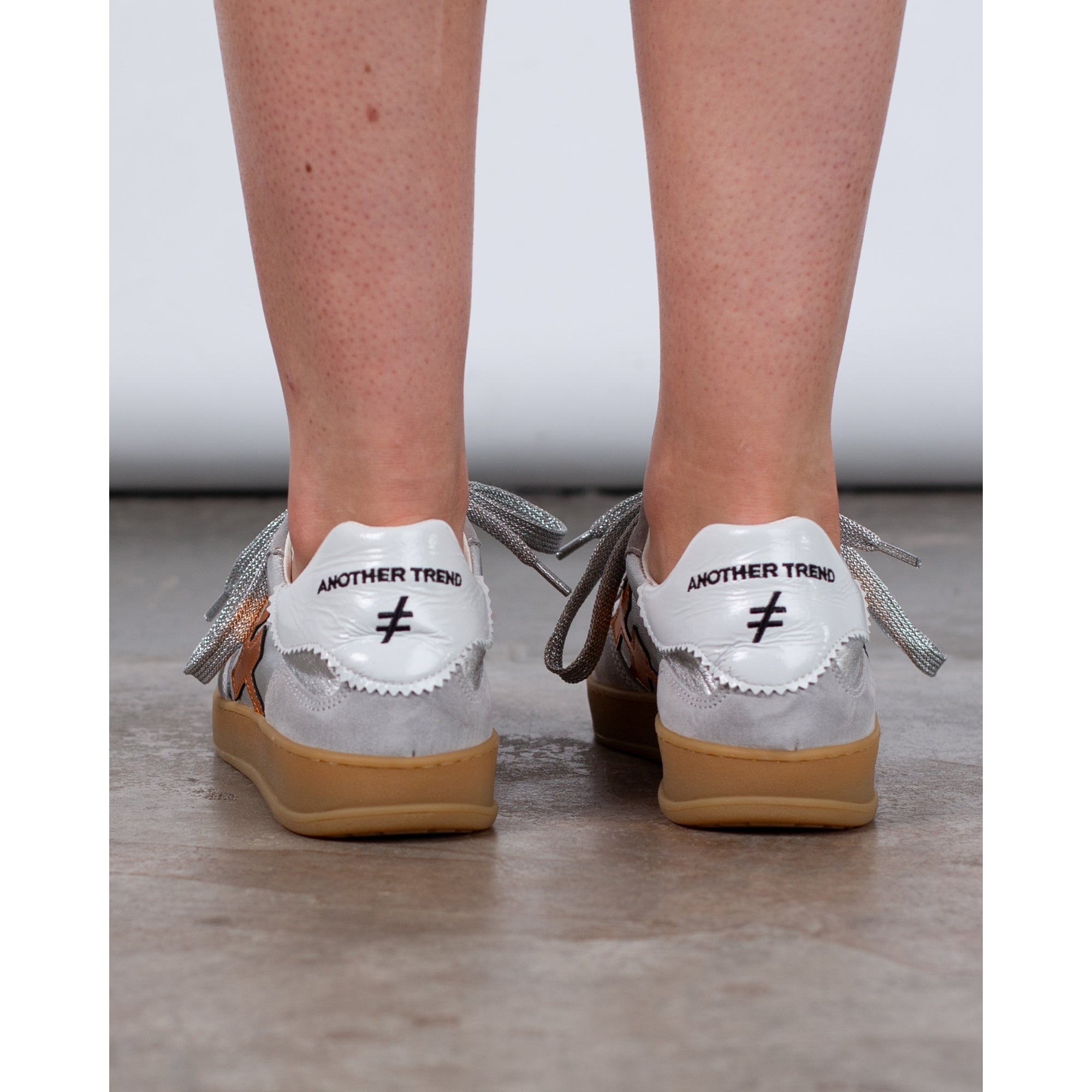 Another Trend Iconic II Suede/Metallic Sneakers With Flat Sole Silver/orange