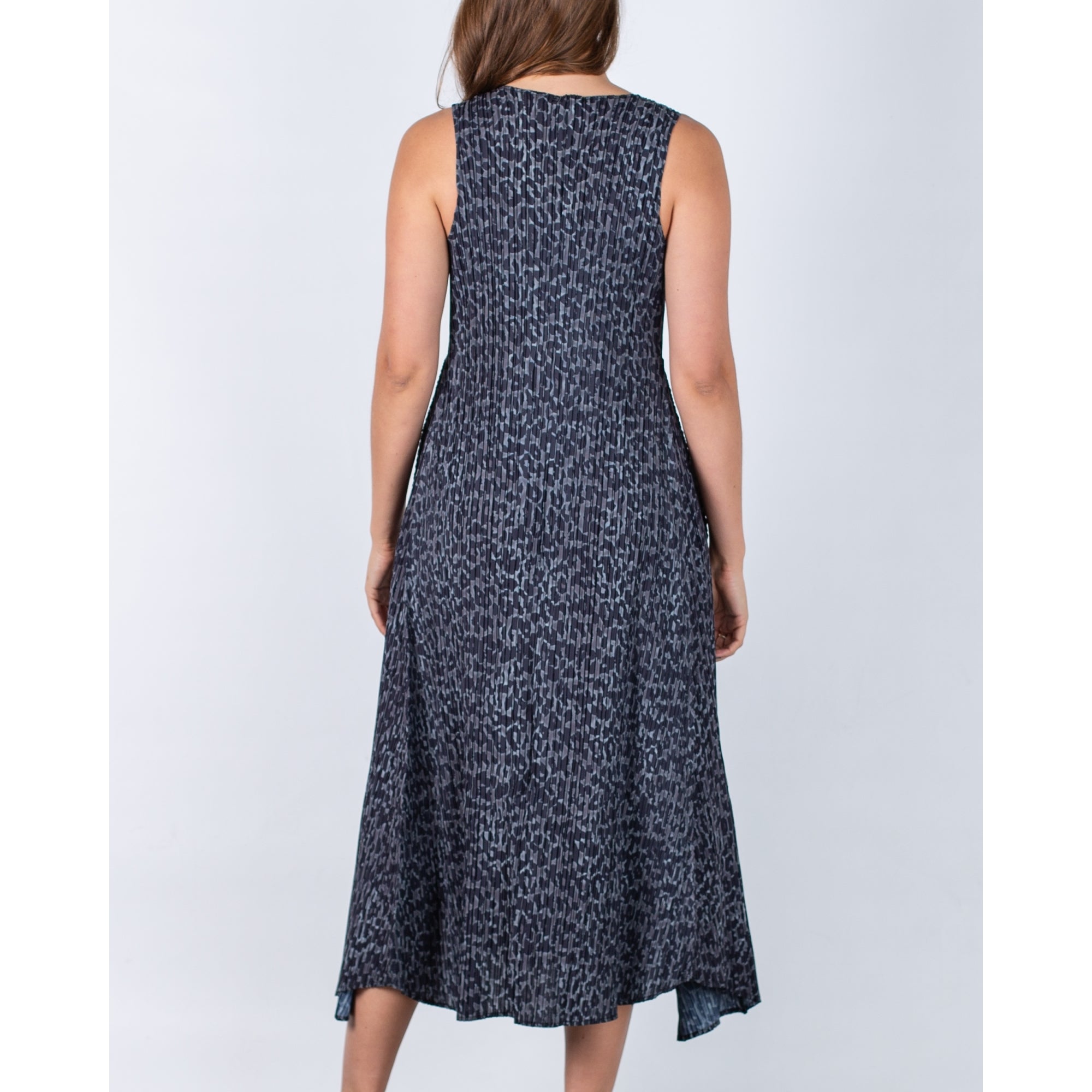 Alquema Long Estrella Crinkle Pleat Sleeveless Dress Black Leopard