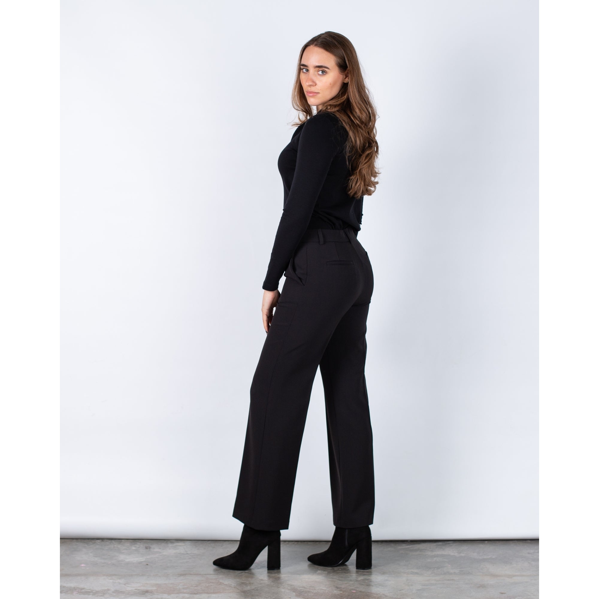 Bariloche Lena Tailored Smart Trouser Black
