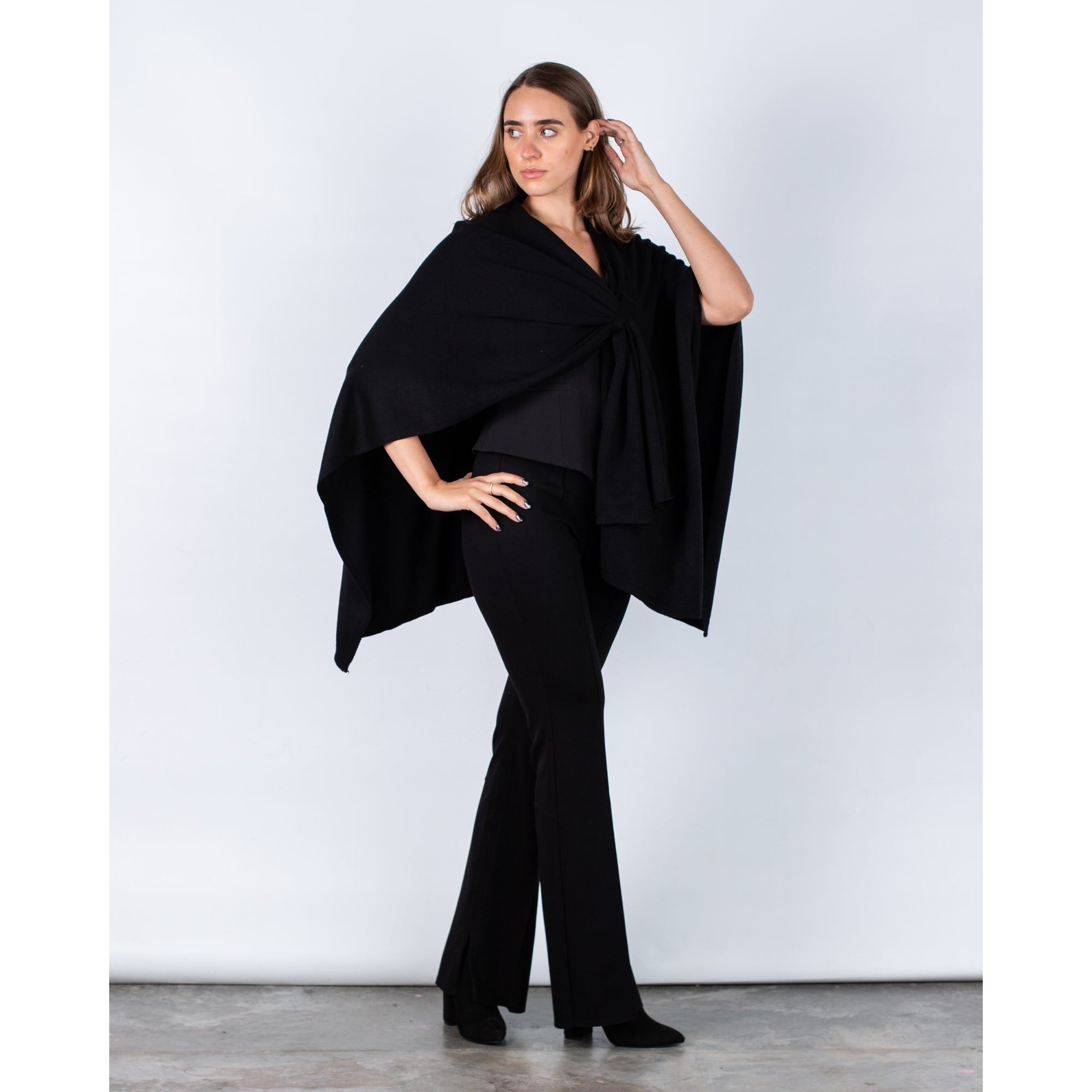 Zelly Poncho With Pull Through Fastening Black