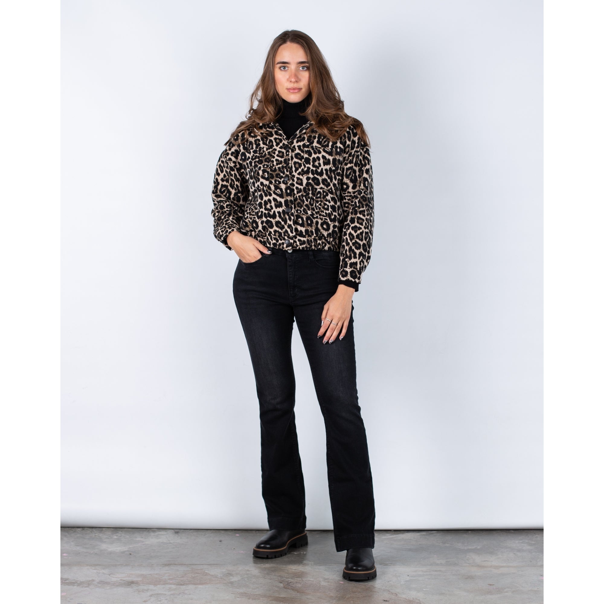 Marta Paulina Cropped Leopard Print Bomber Jacket Leopard