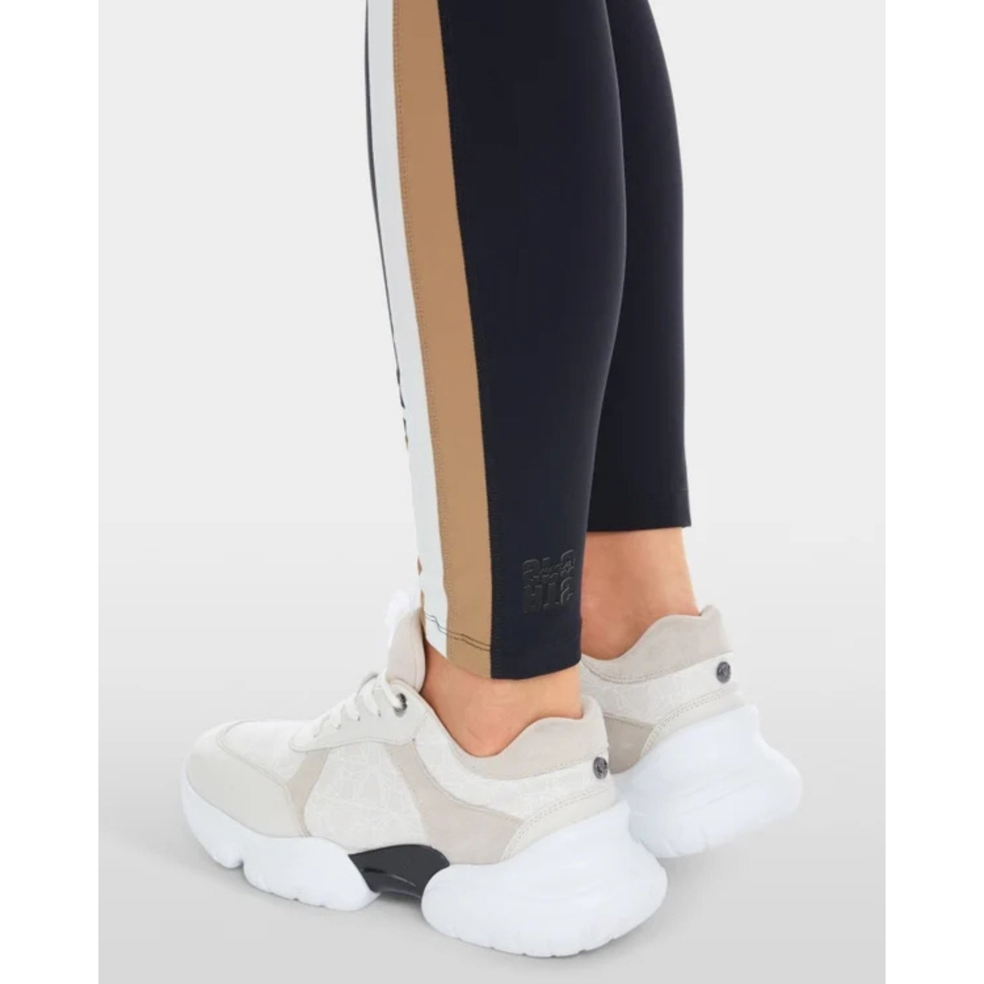 Marc Cain Rethink Together Gym Leggings With Stripe Trim Navy/camel