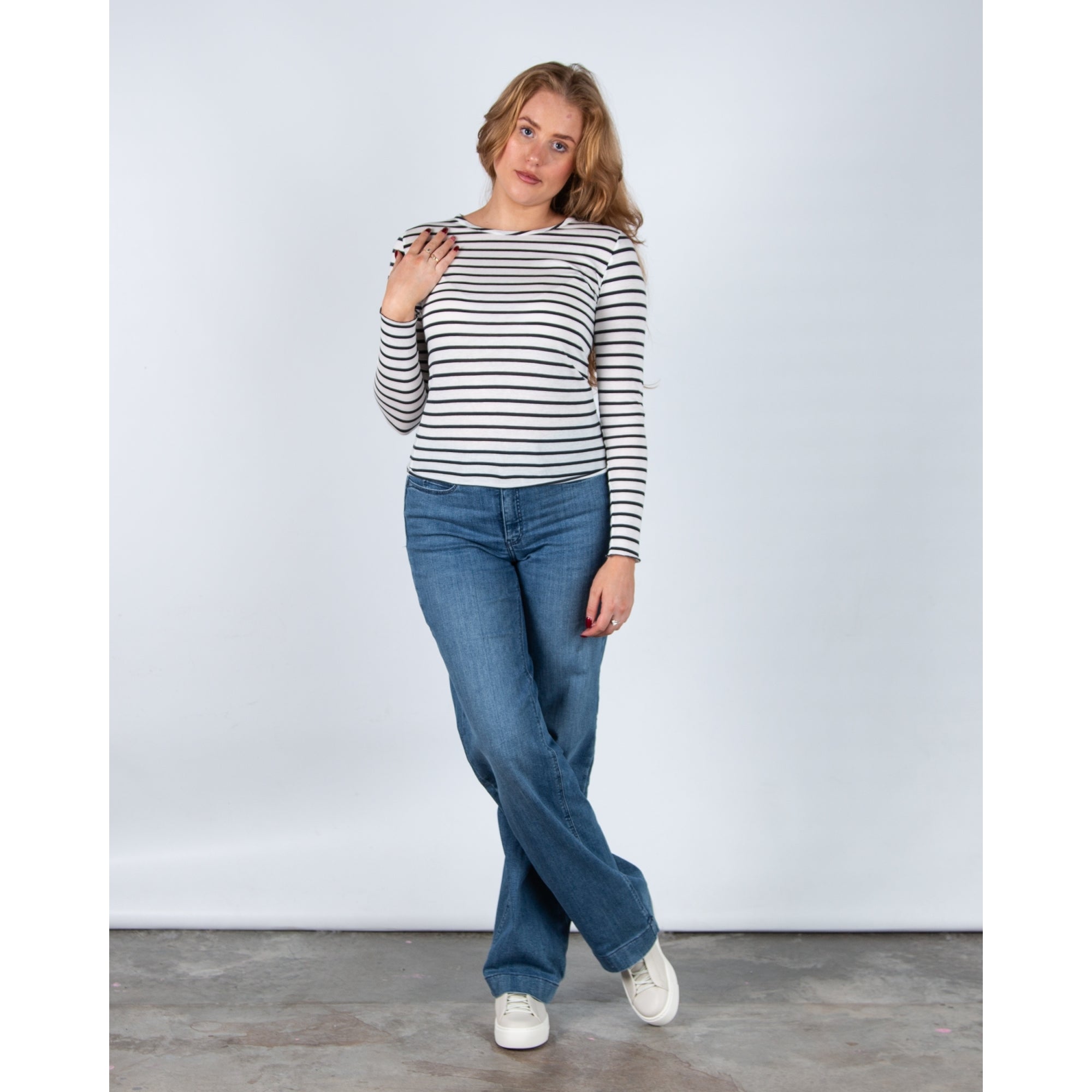 Luisa Cerano Fine Knit Crew Neck Stripe Long Sleeve T Shirt White/navy