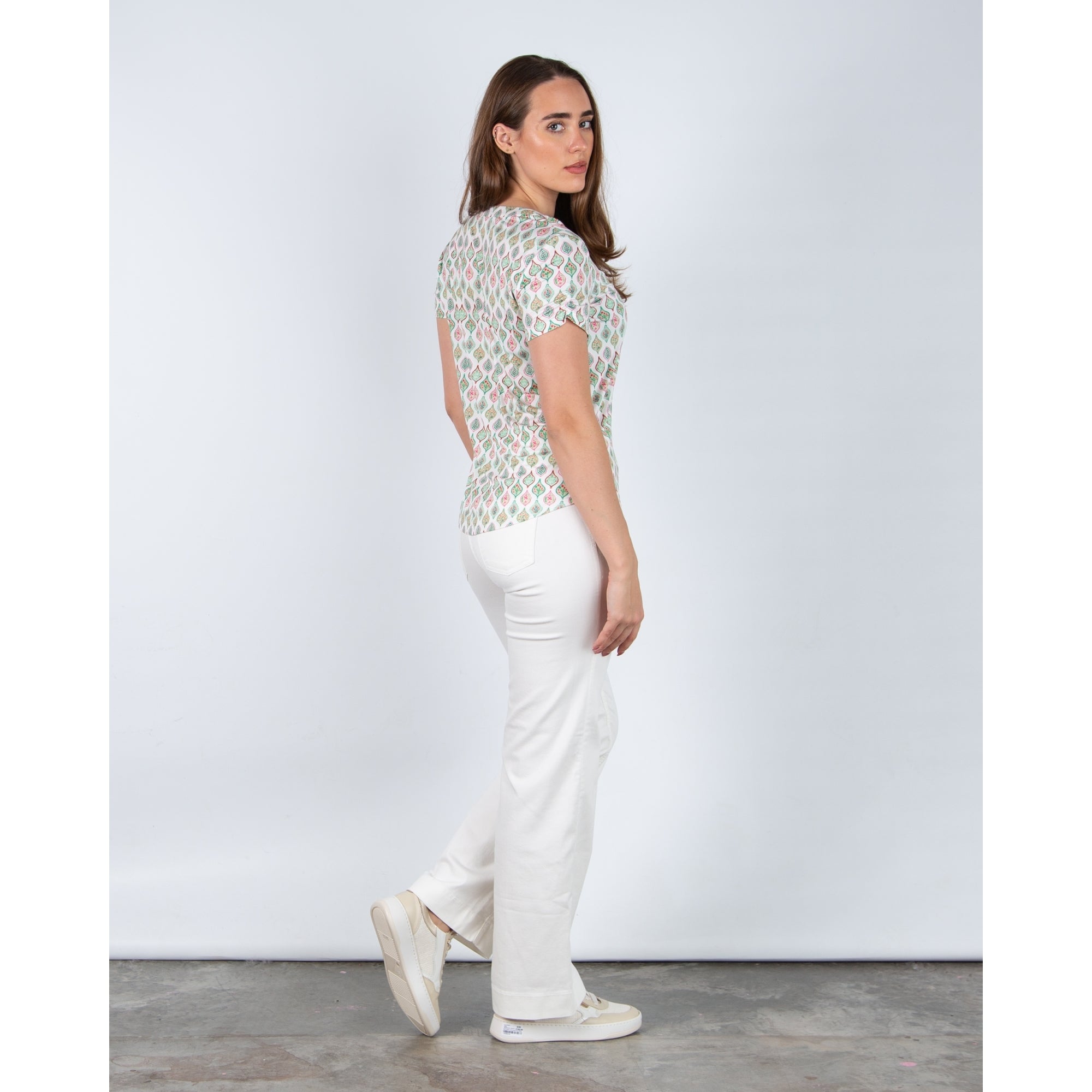 Tinta Style Leia Leaf Print Stretch Jersey Short Sleeve Top Green/white