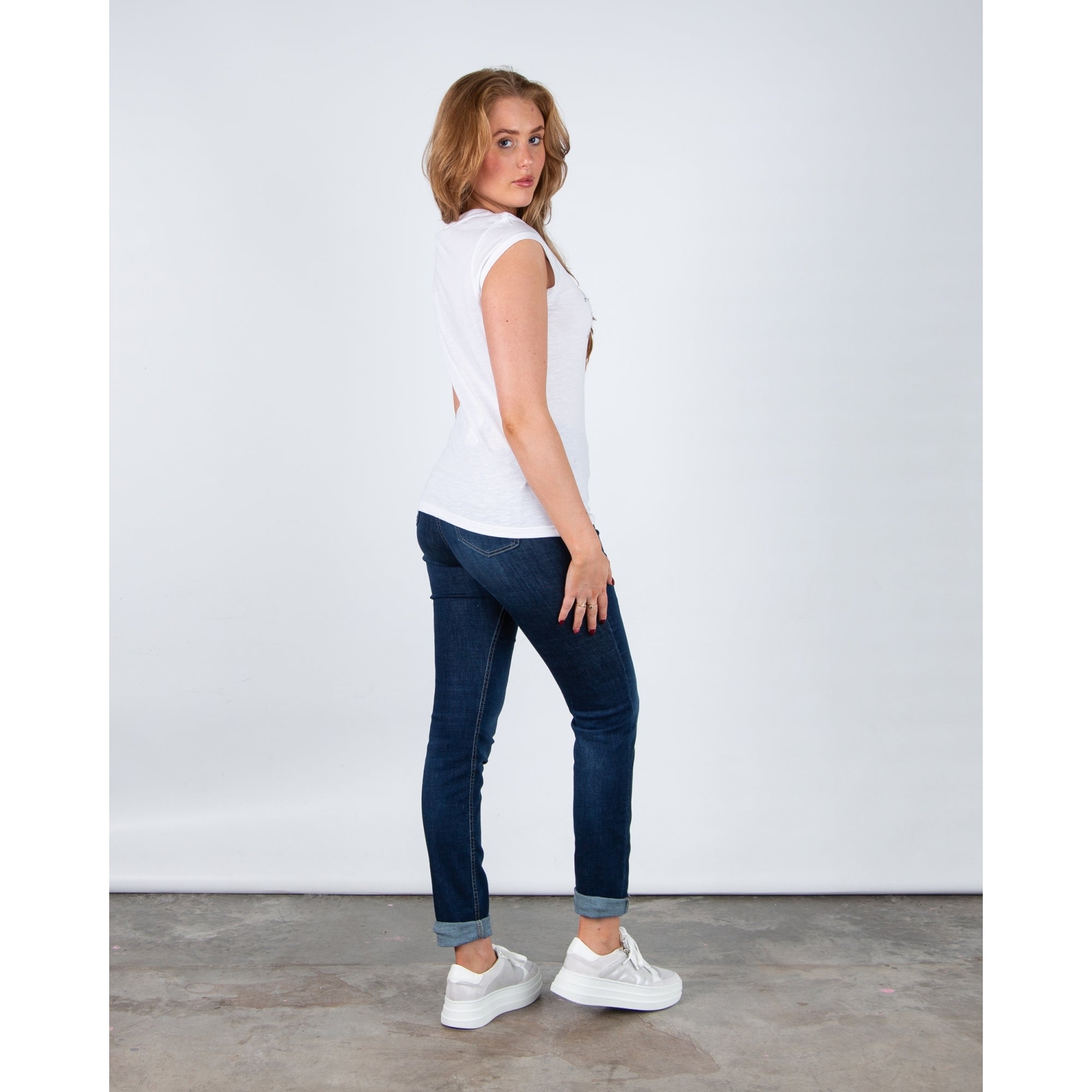 Coster Copenhagen La Vie Est Belle Round Neck T-shirt White