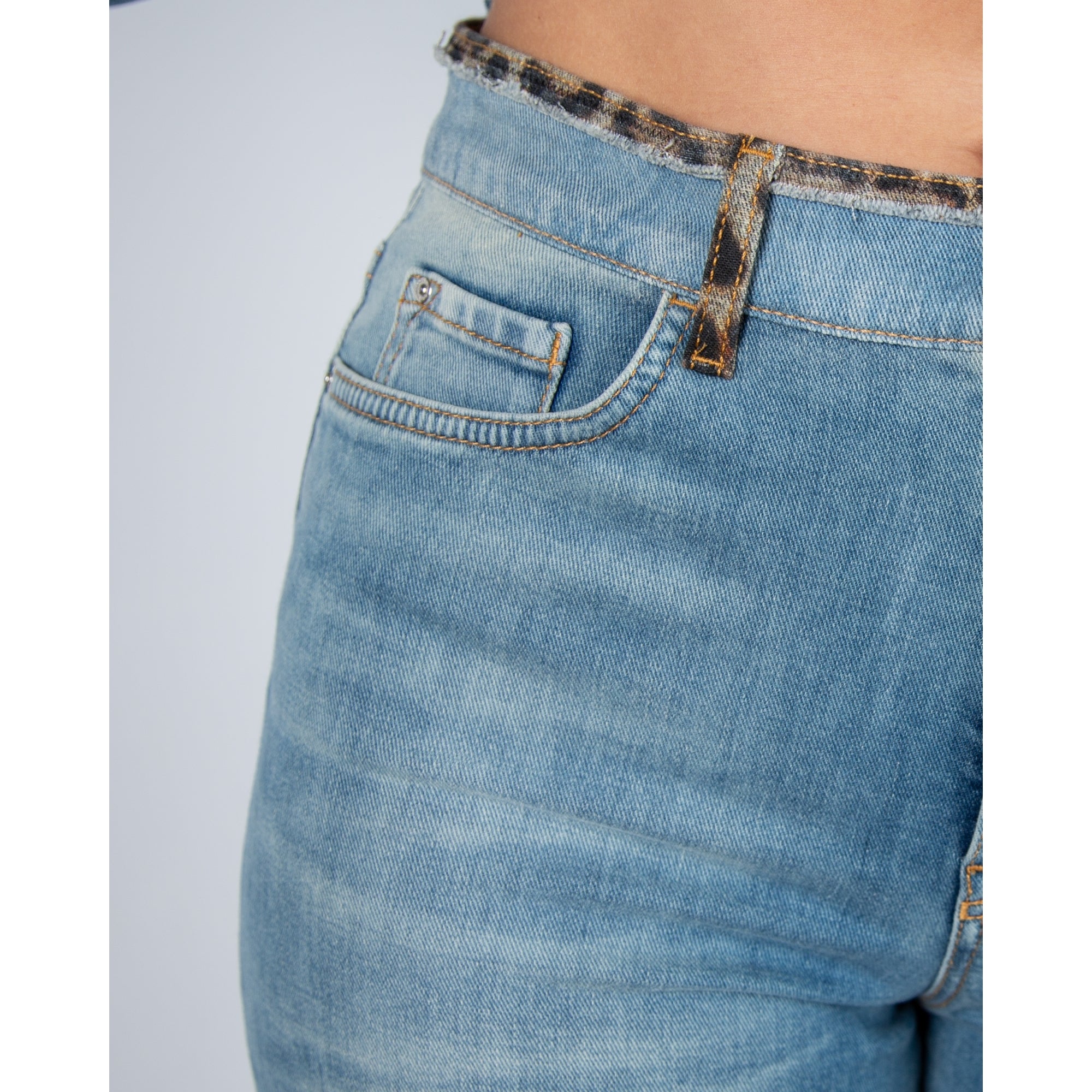 Marc Cain Wide Leg Jean With Raw Hem And Leopard Trim Light Denim