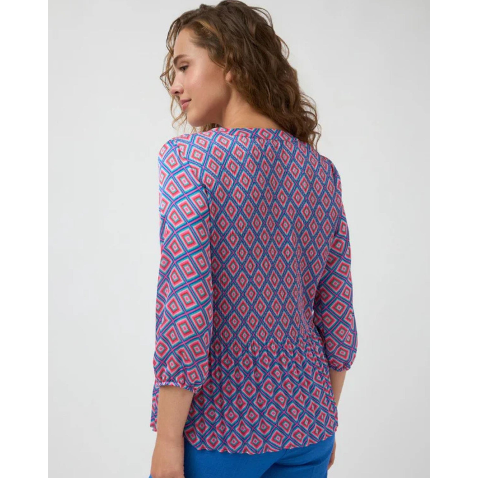 Tinta Style Oliva Diamond Print V Neck Pleat Blouse Blue/pink