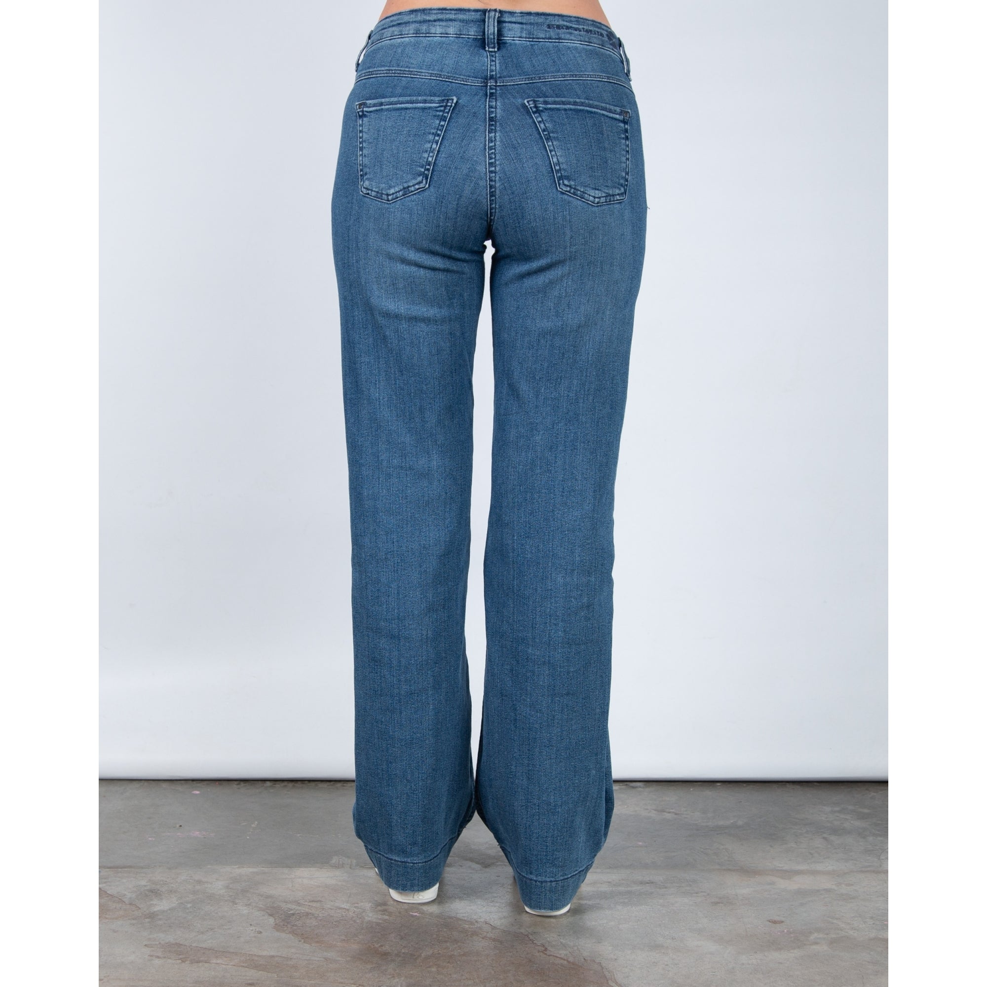 Mac Slim Fit Wide Leg Denim Jean Mid Denim D453 32L